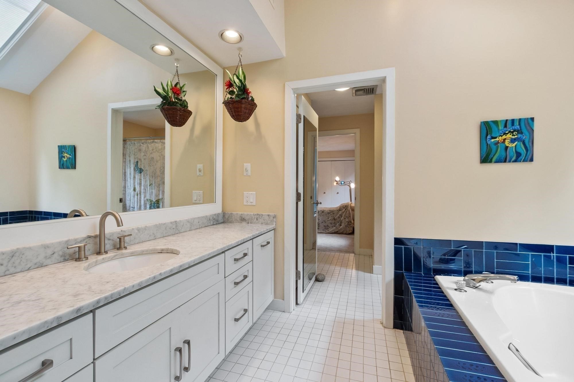 2 Sutton Pl Property Photo 25