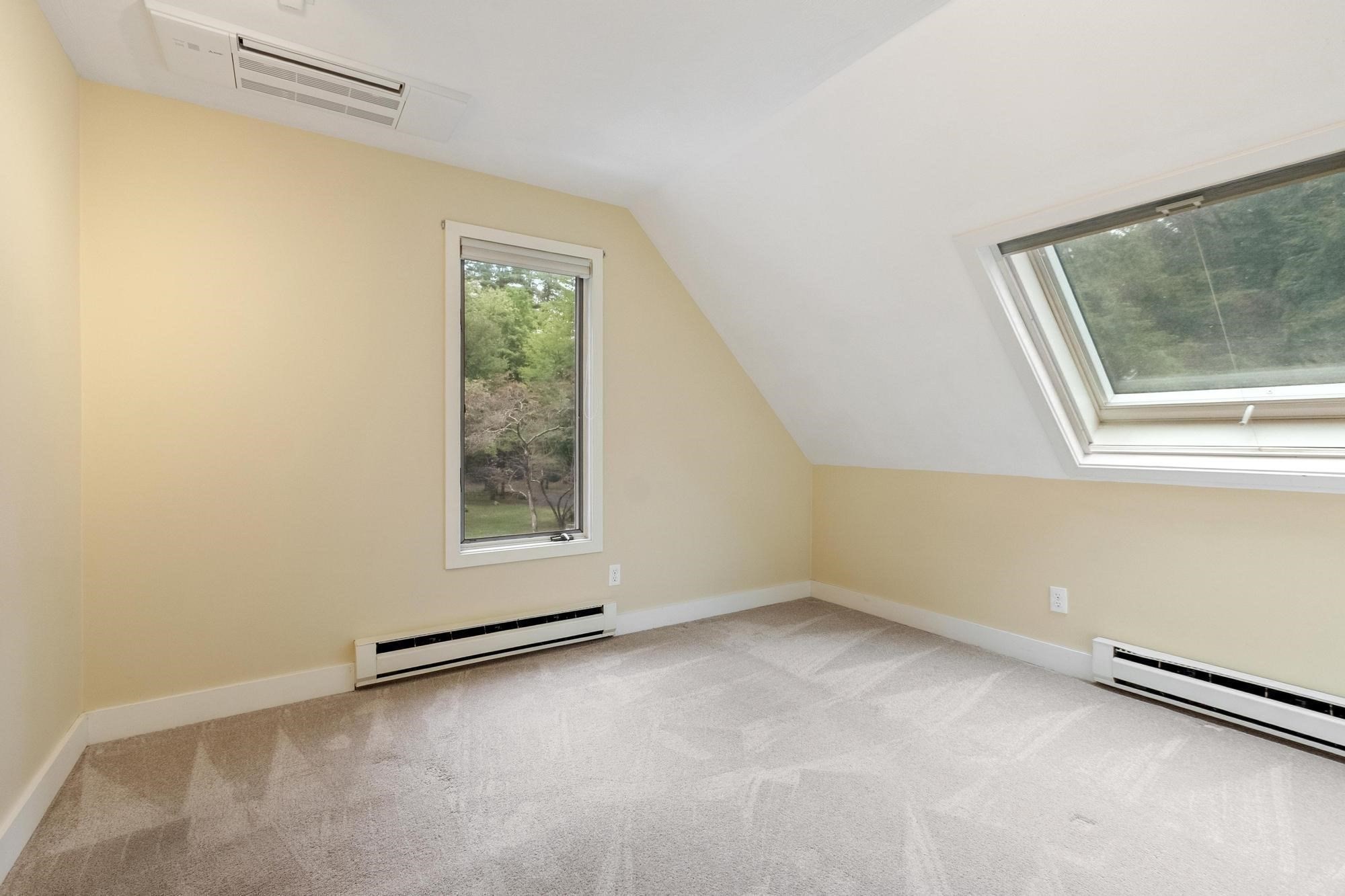 2 Sutton Pl Property Photo 32