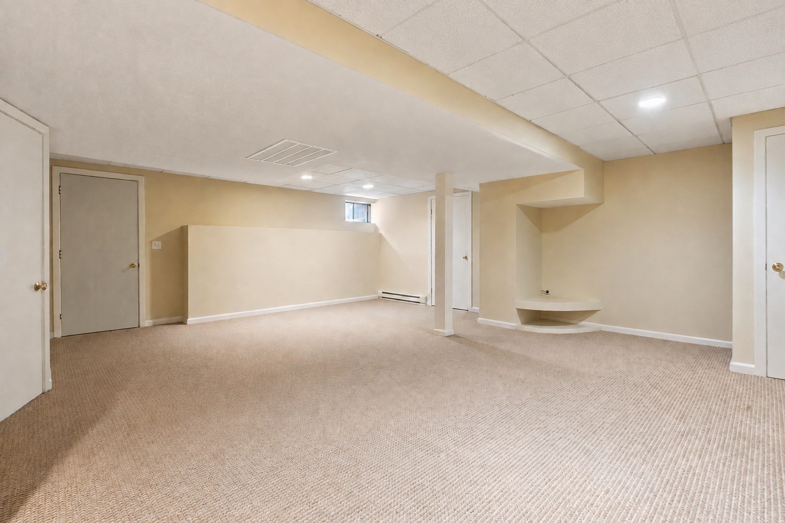 2 Sutton Pl Property Photo 35