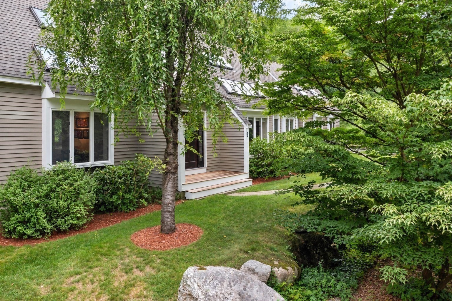 2 Sutton Pl Property Photo 37