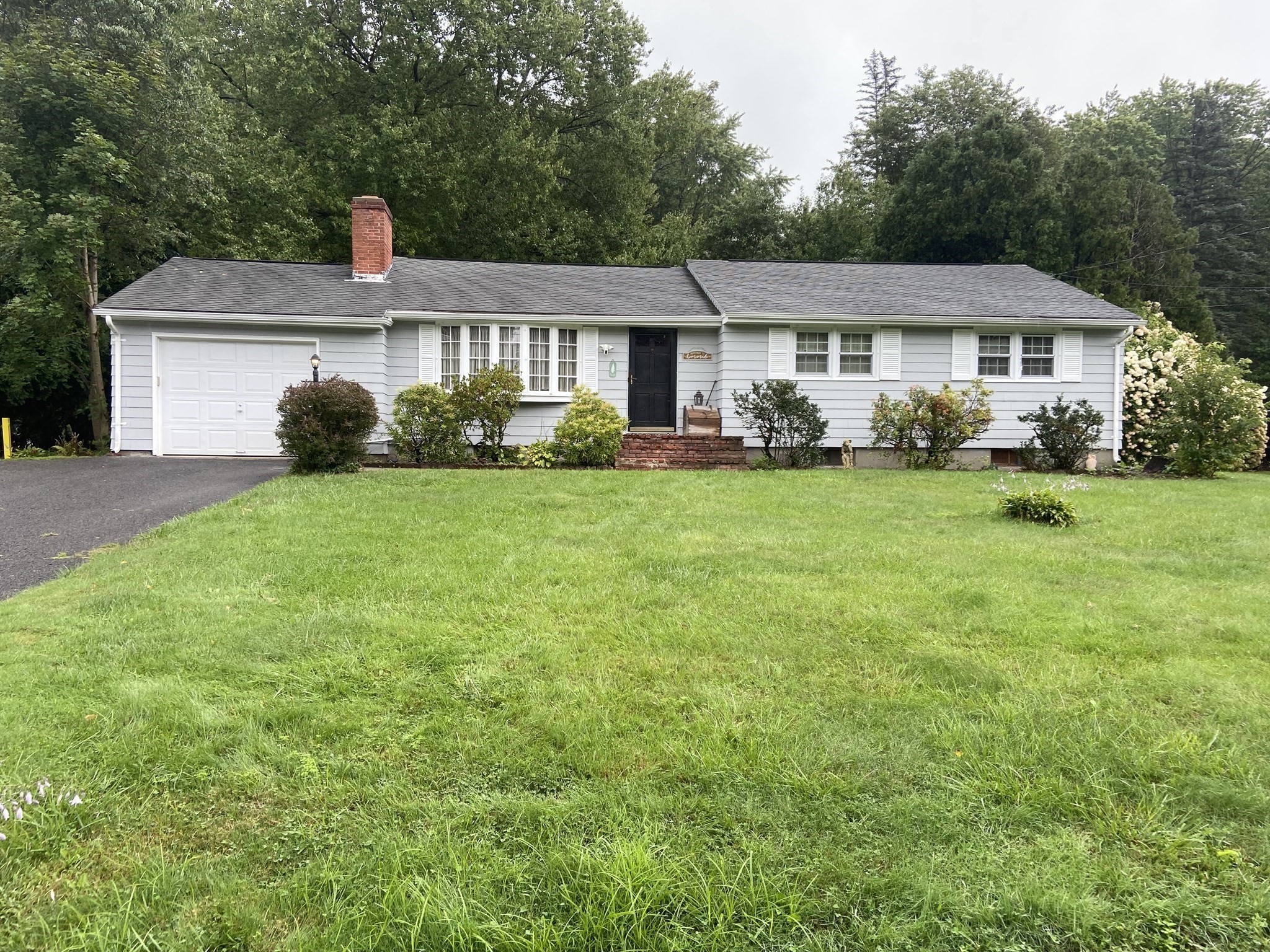 84 Hillside Drive Property Photo 1