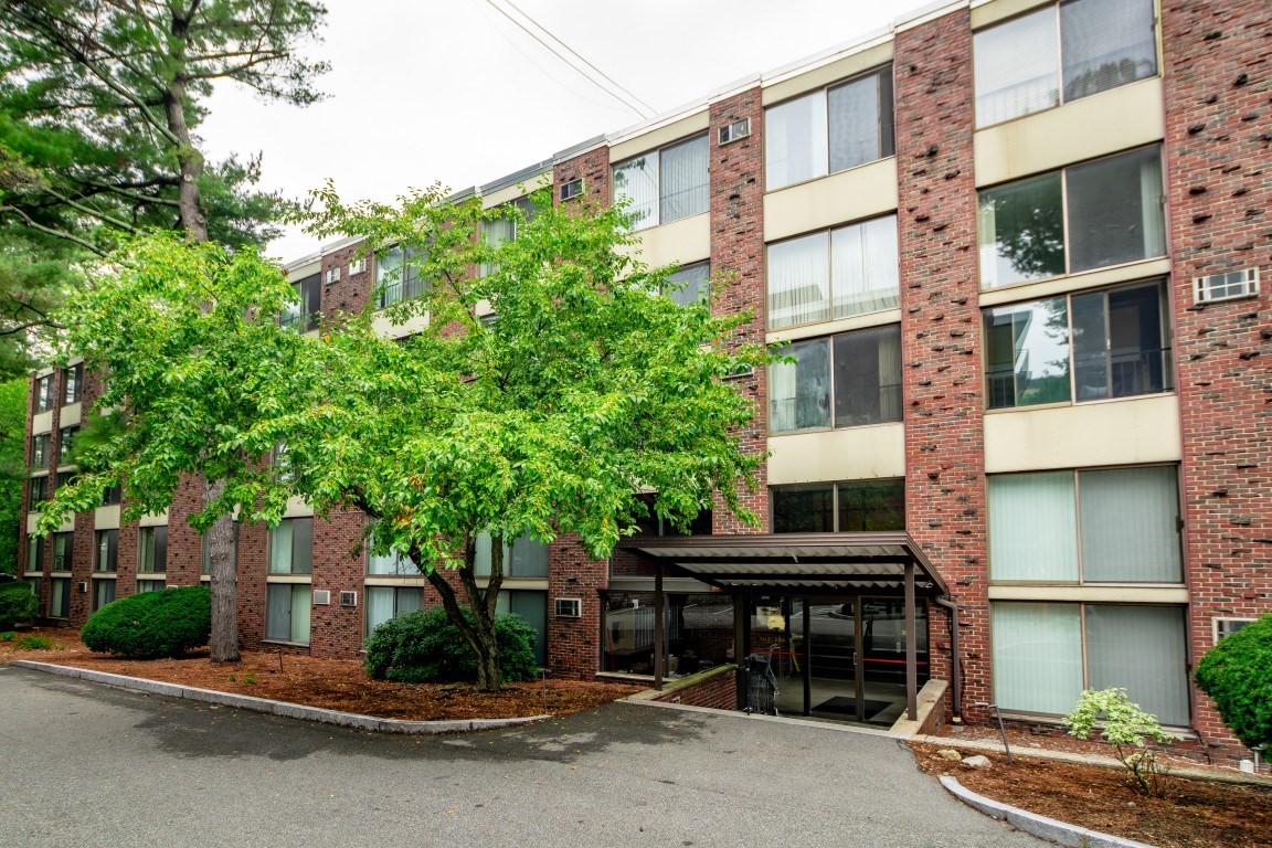 993 Massachusetts Ave # 206 Property Photo 1