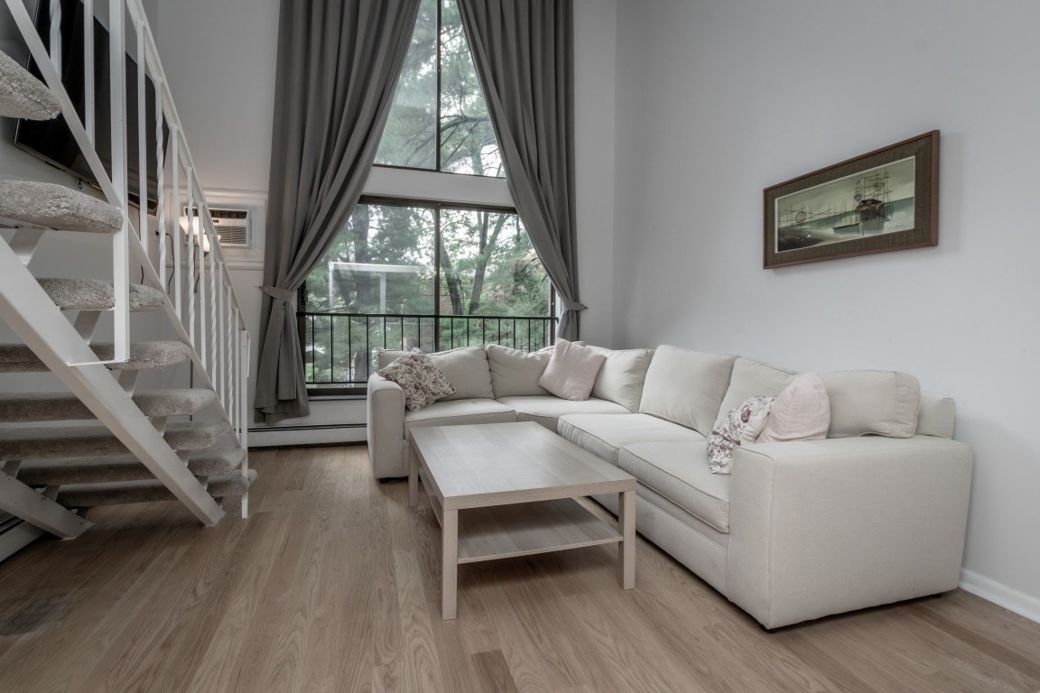 993 Massachusetts Ave # 206 Property Photo 5