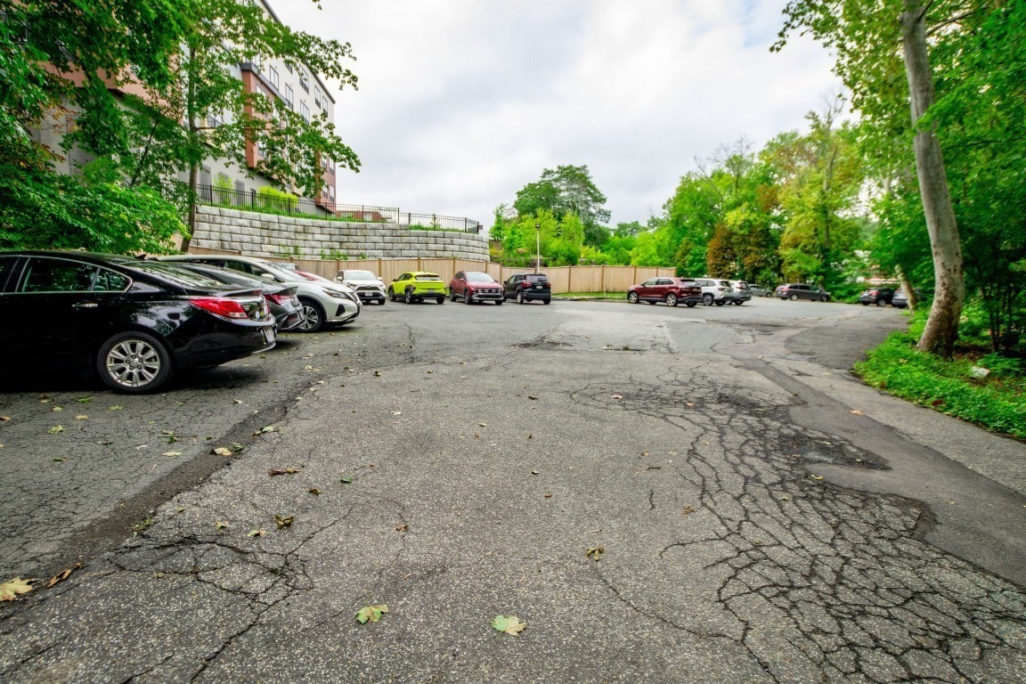 993 Massachusetts Ave # 206 Property Photo 21