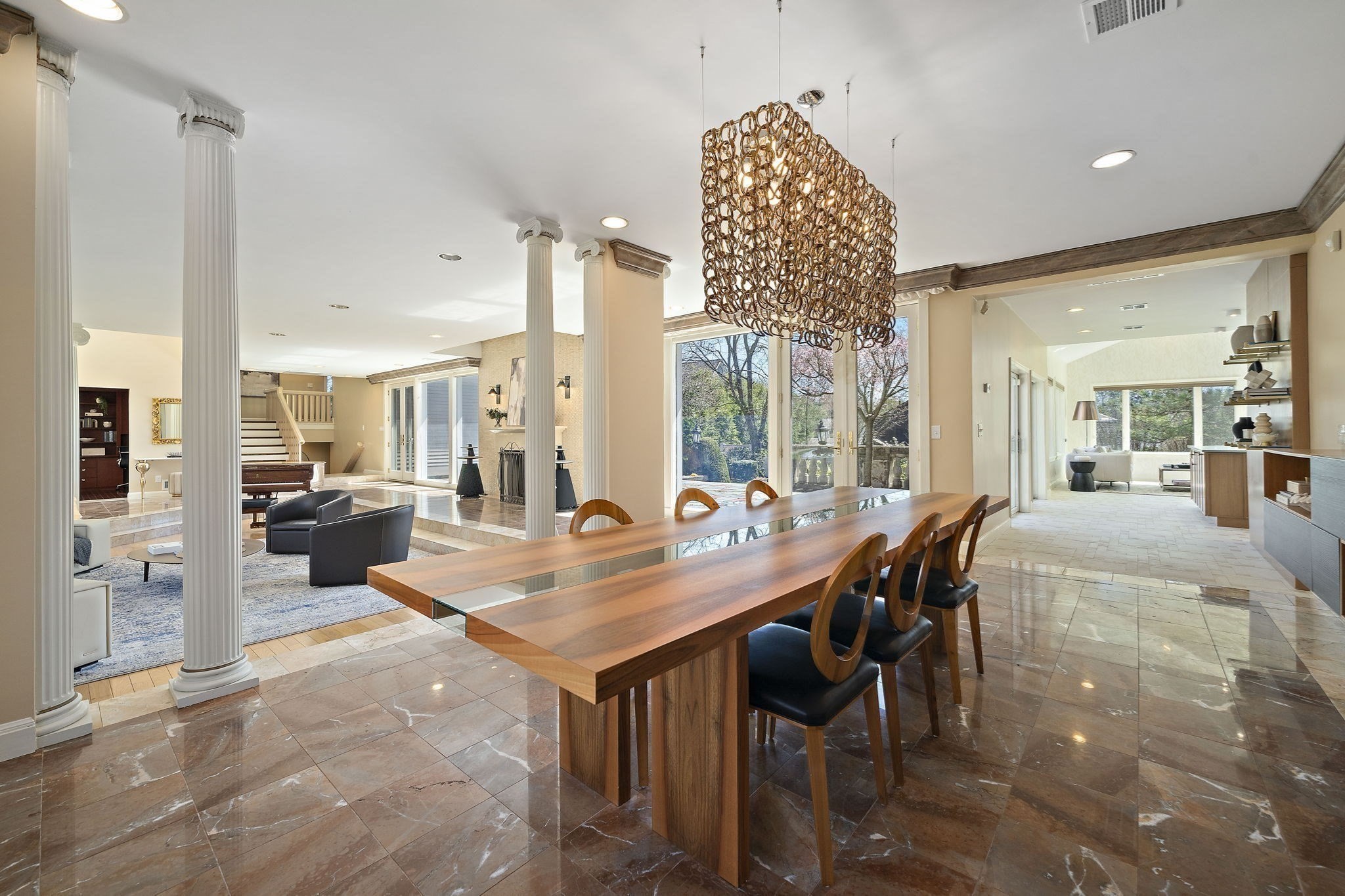 20 Montrose St Property Photo 5