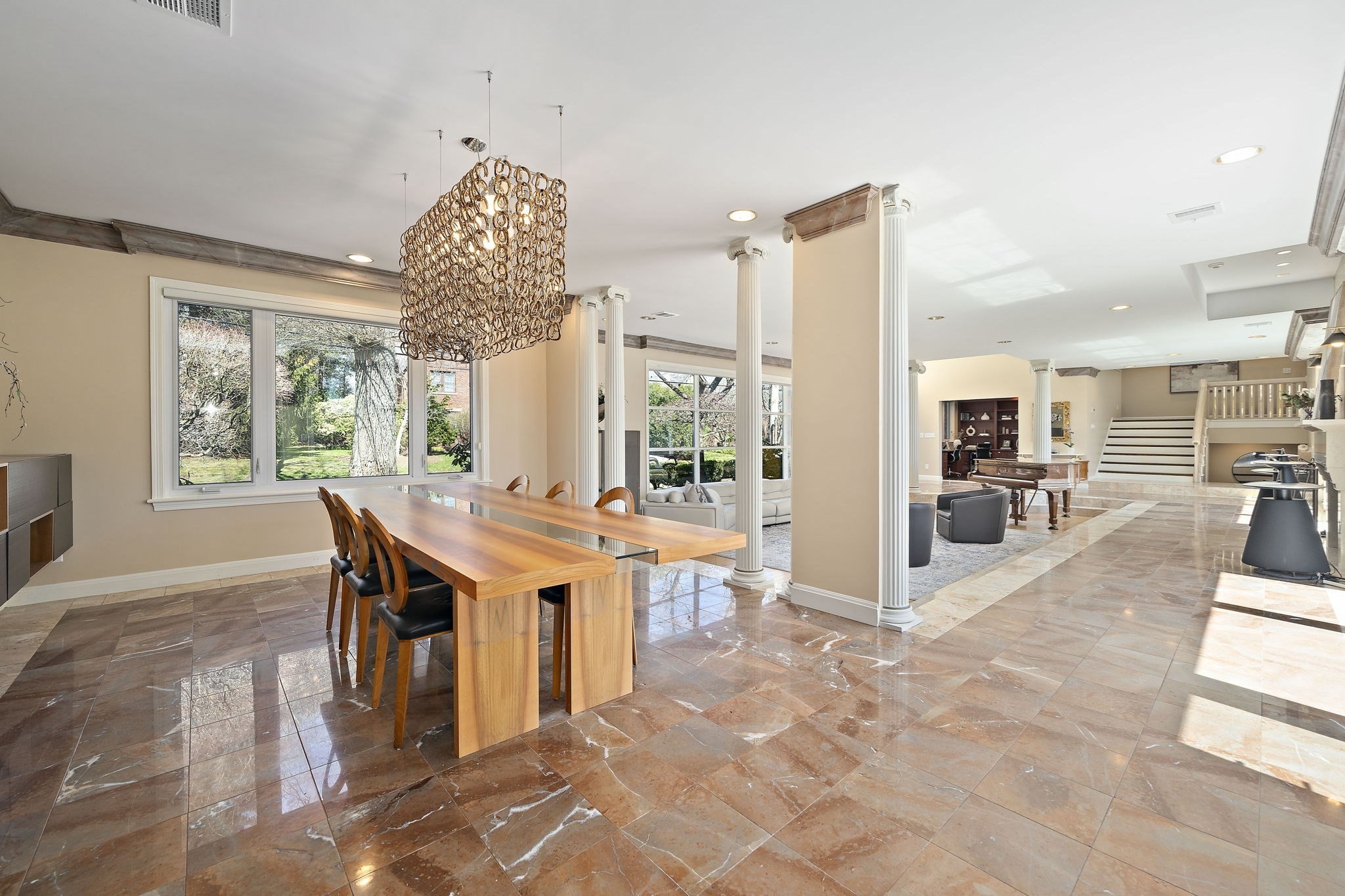 20 Montrose St Property Photo 6