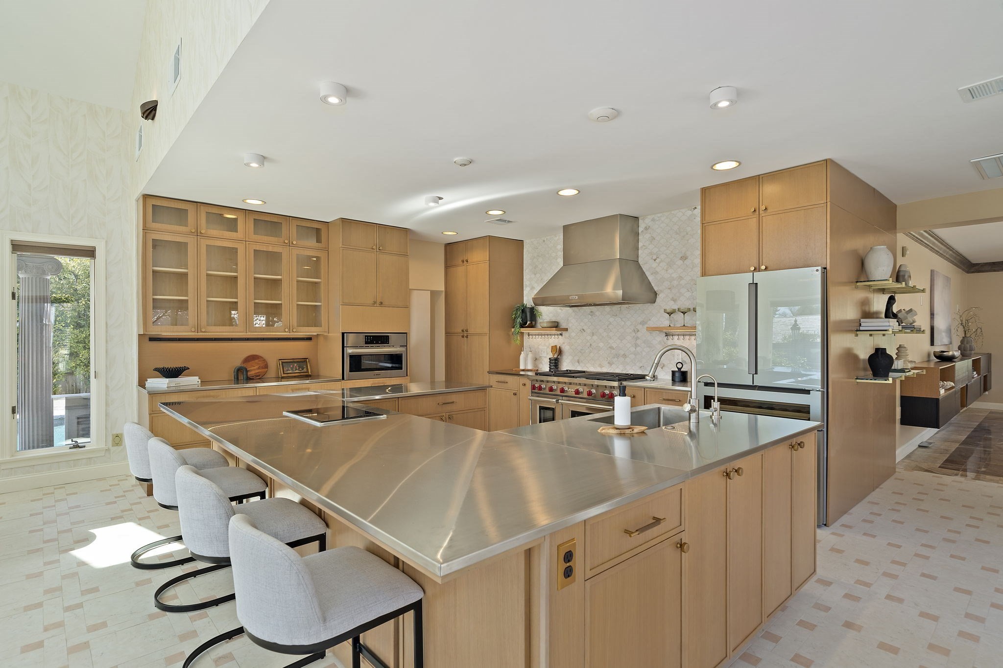 20 Montrose St Property Photo 9
