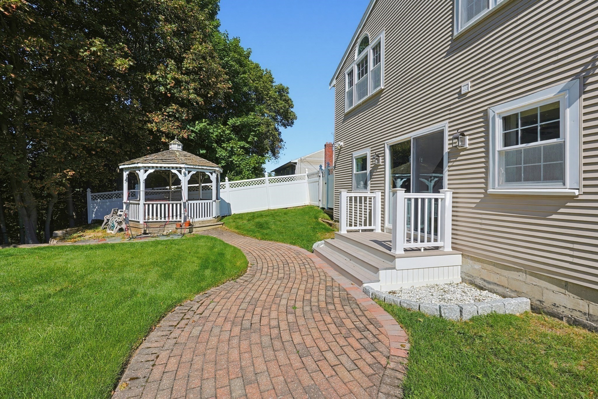 18 Princeton St Property Photo 29