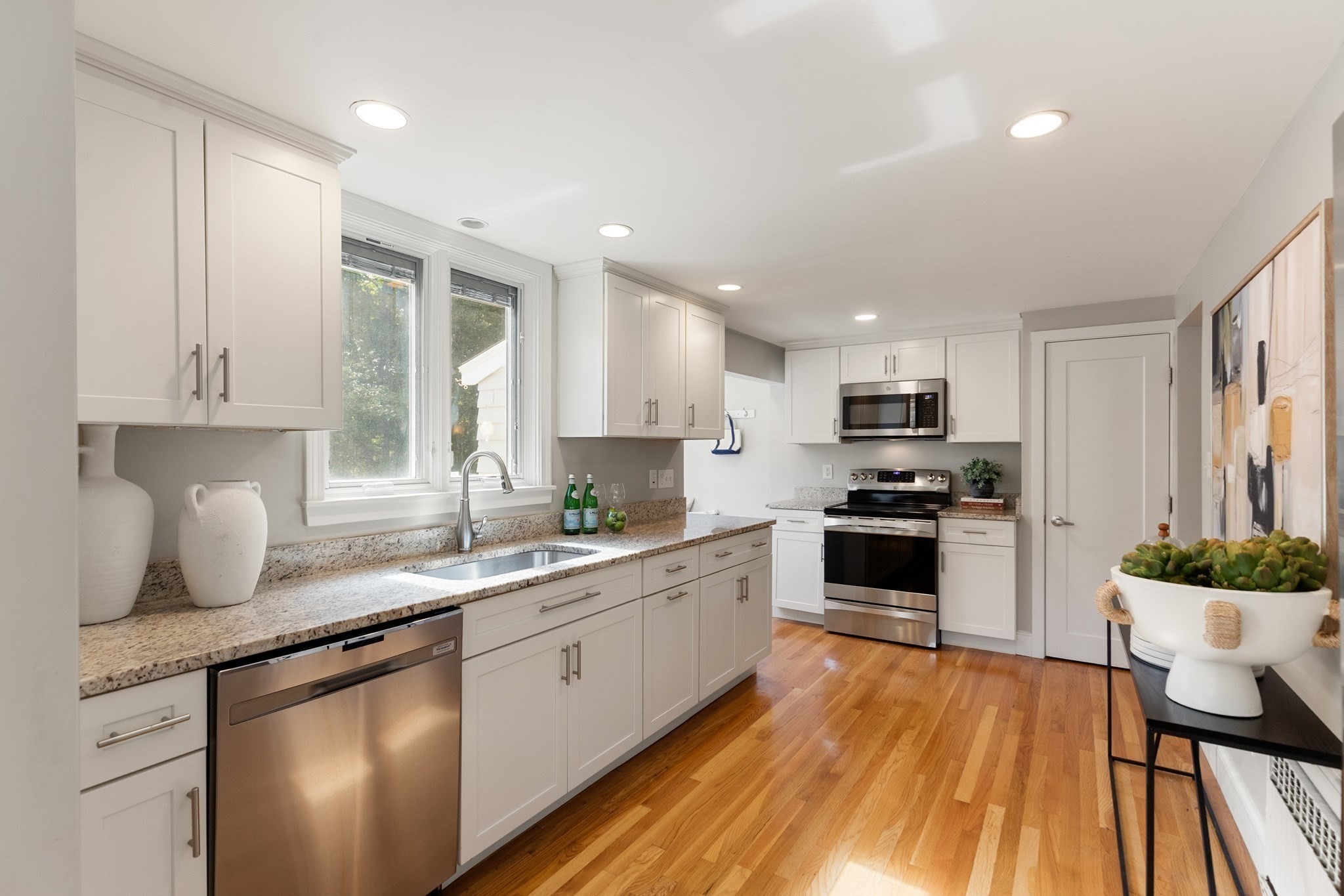 11 Stratham Rd Property Photo 12