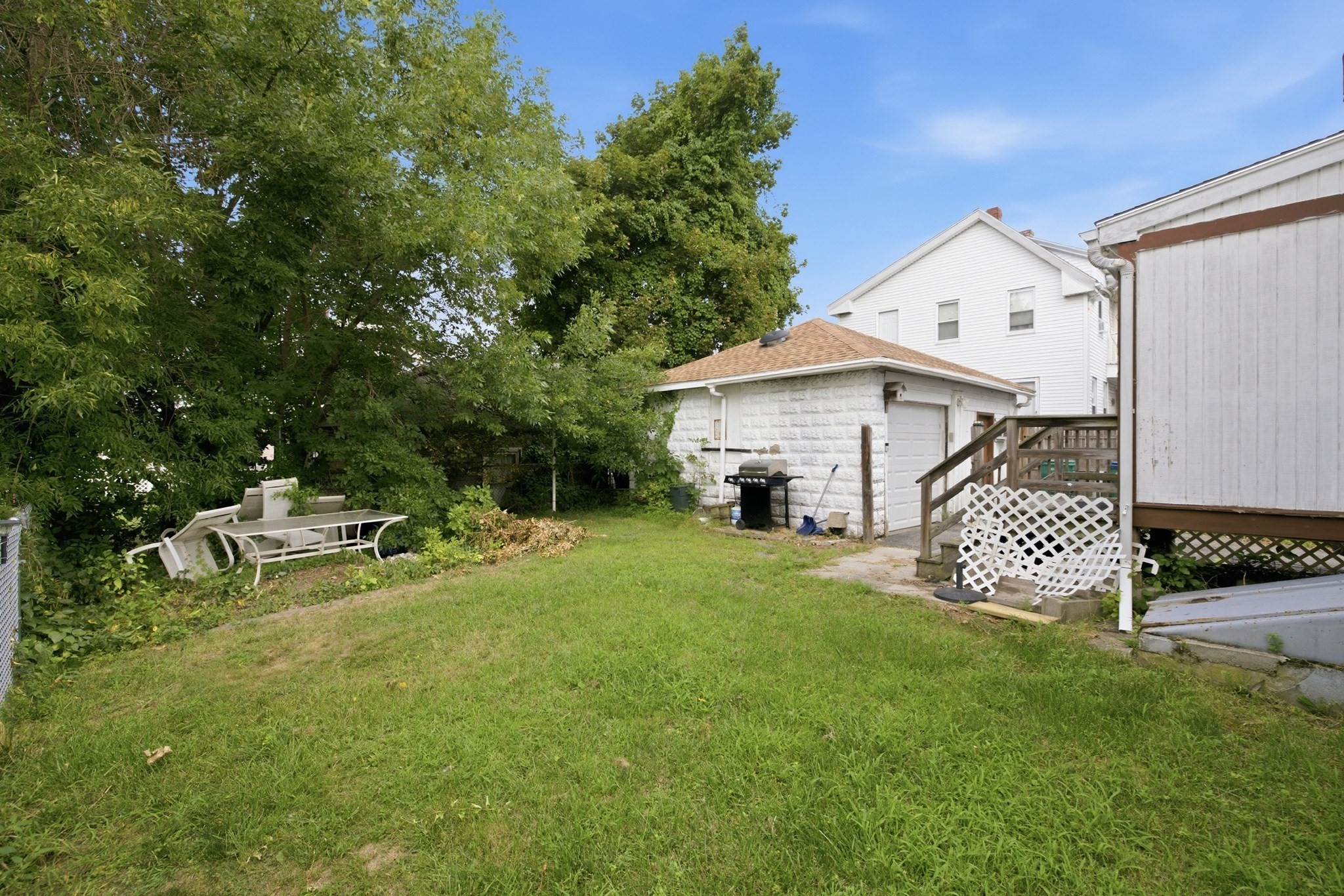 18 Melvin Ave Property Photo 8