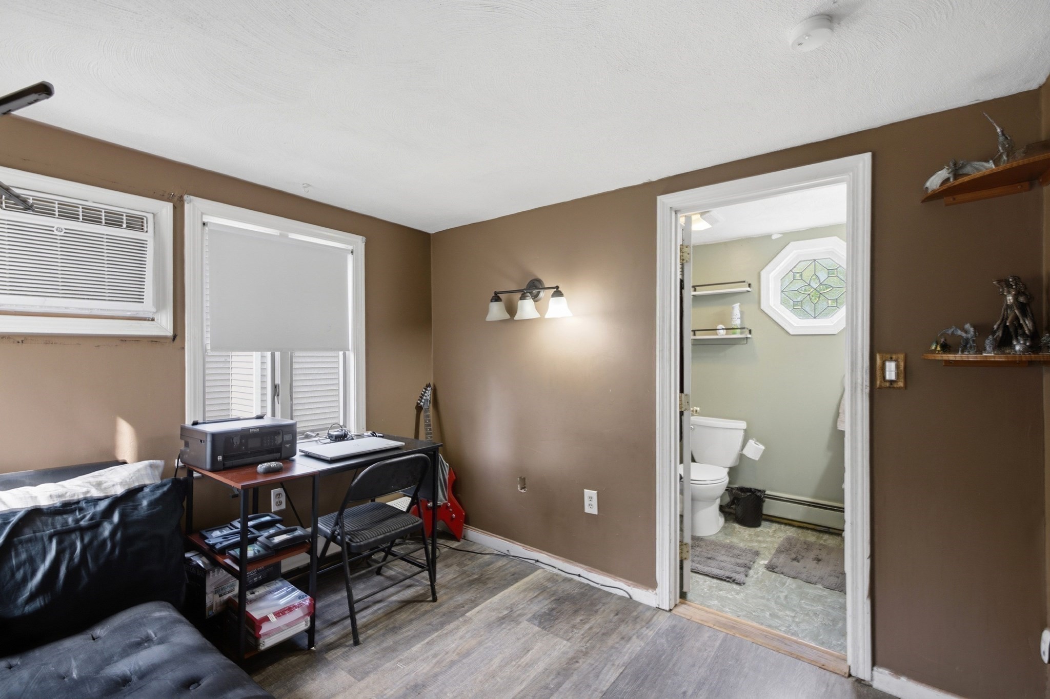 18 Melvin Ave Property Photo 13