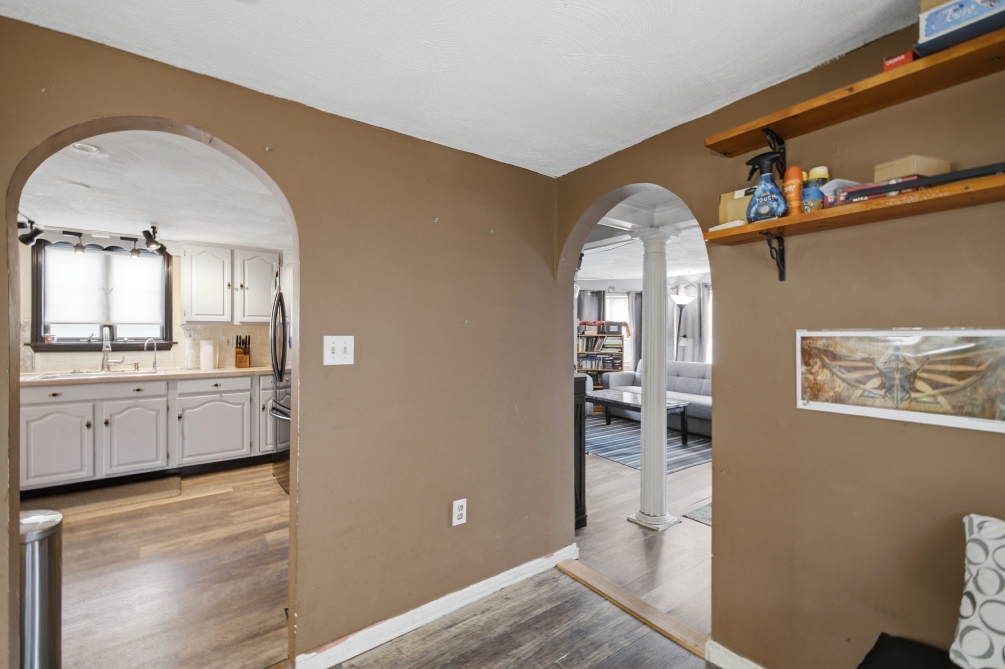 18 Melvin Ave Property Photo 15