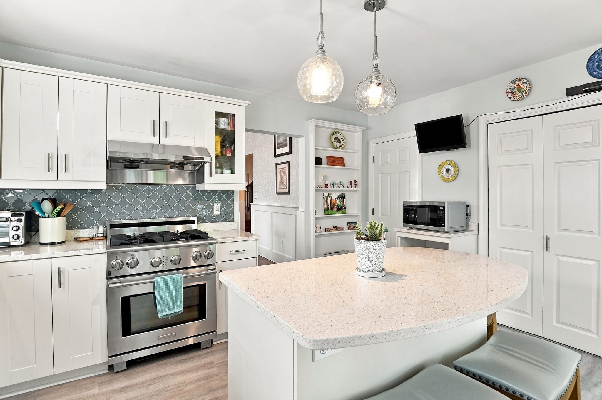 181 Cabot St # B Property Photo 2