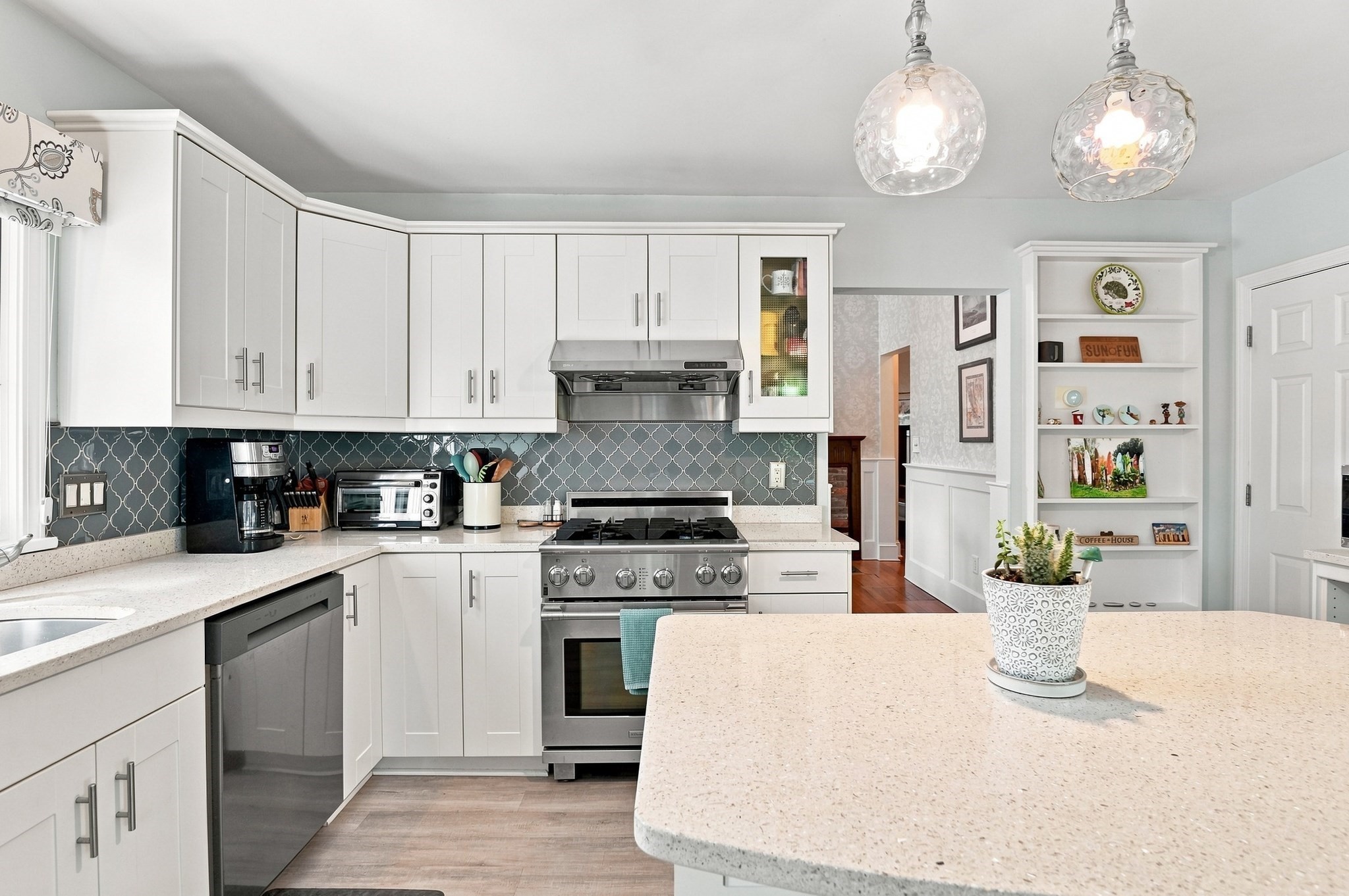 181 Cabot St # B Property Photo 3