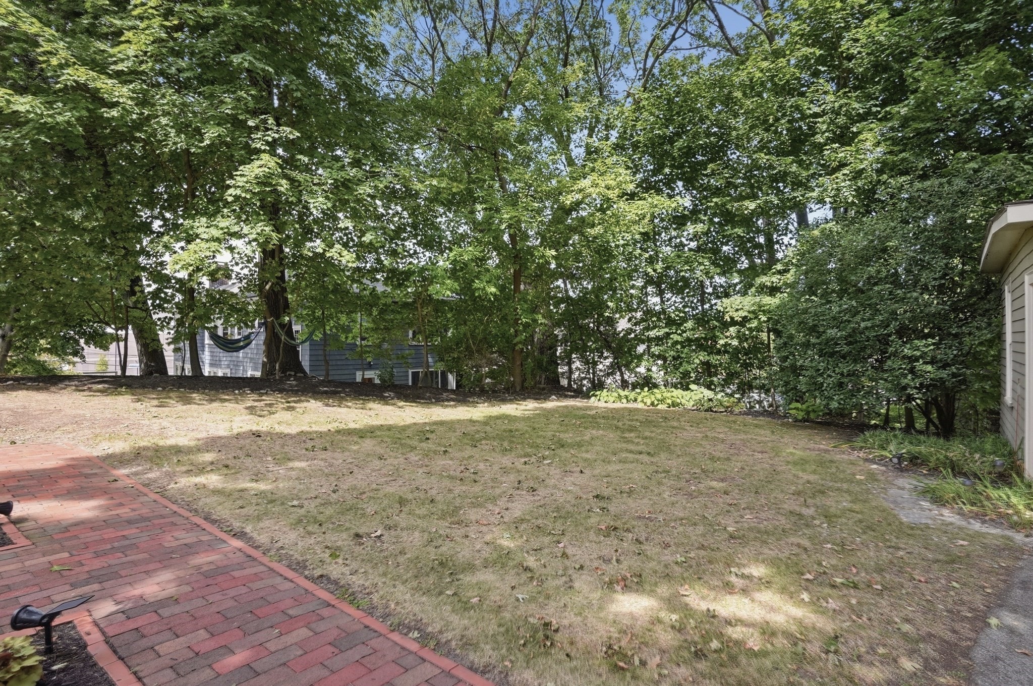 181 Cabot St # B Property Photo 28