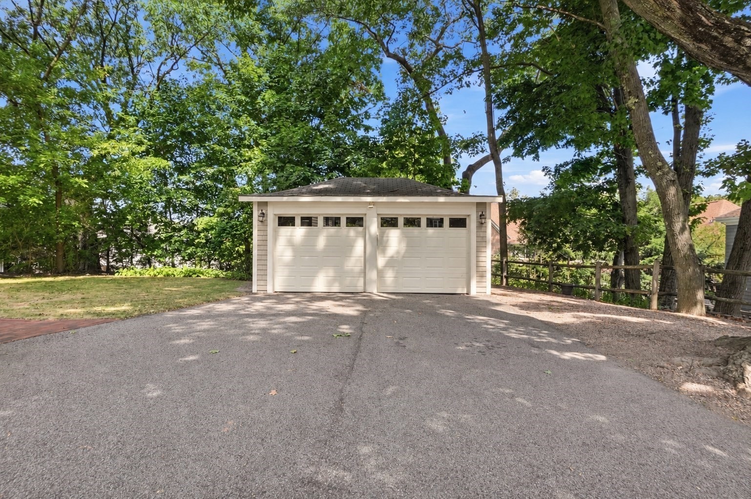 181 Cabot St # B Property Photo 31