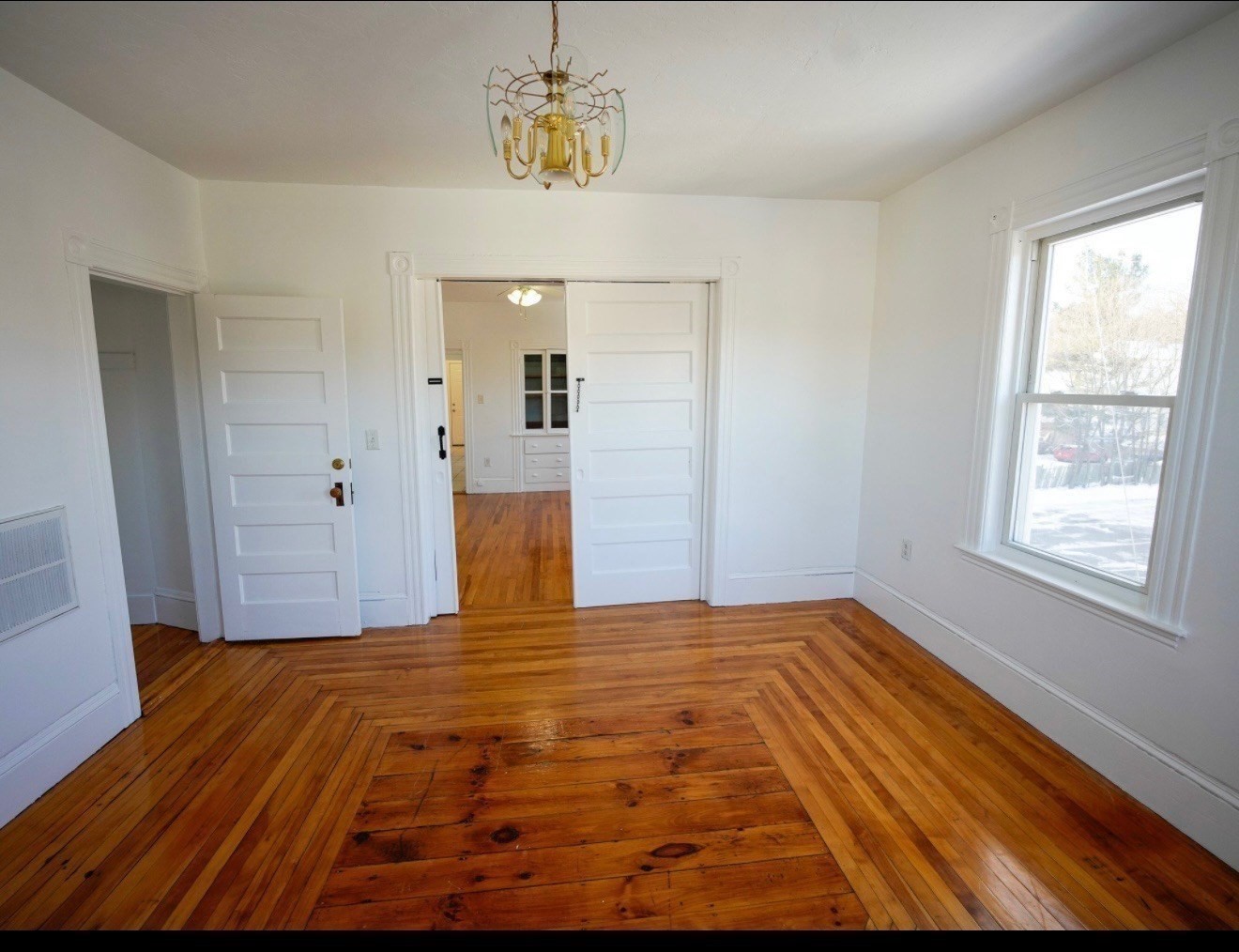 4 Greenwood St Property Photo 1