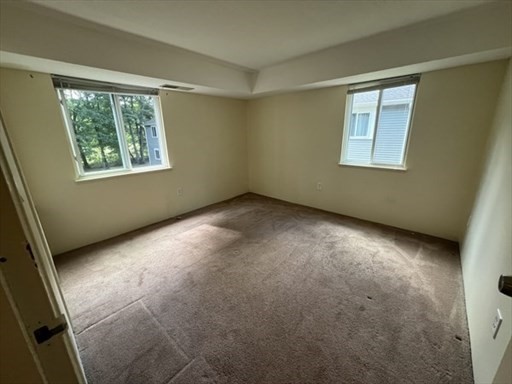 52 Silver Hill Ln # 20 Property Photo 5