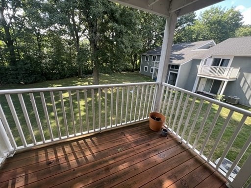 52 Silver Hill Ln # 20 Property Photo 8