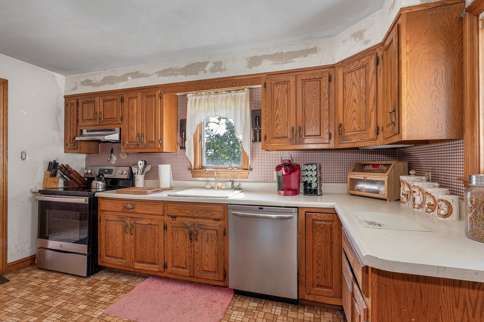 7 Peters St Property Photo 2