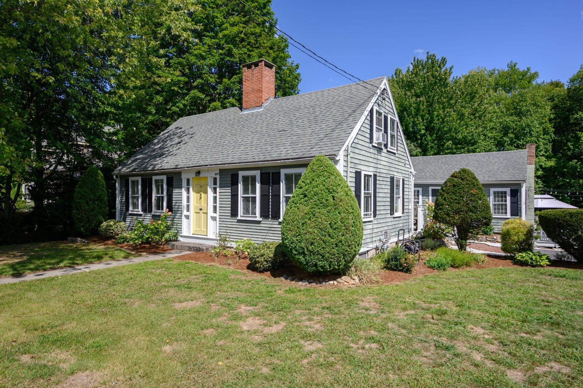 637 Union Street Property Photo 2