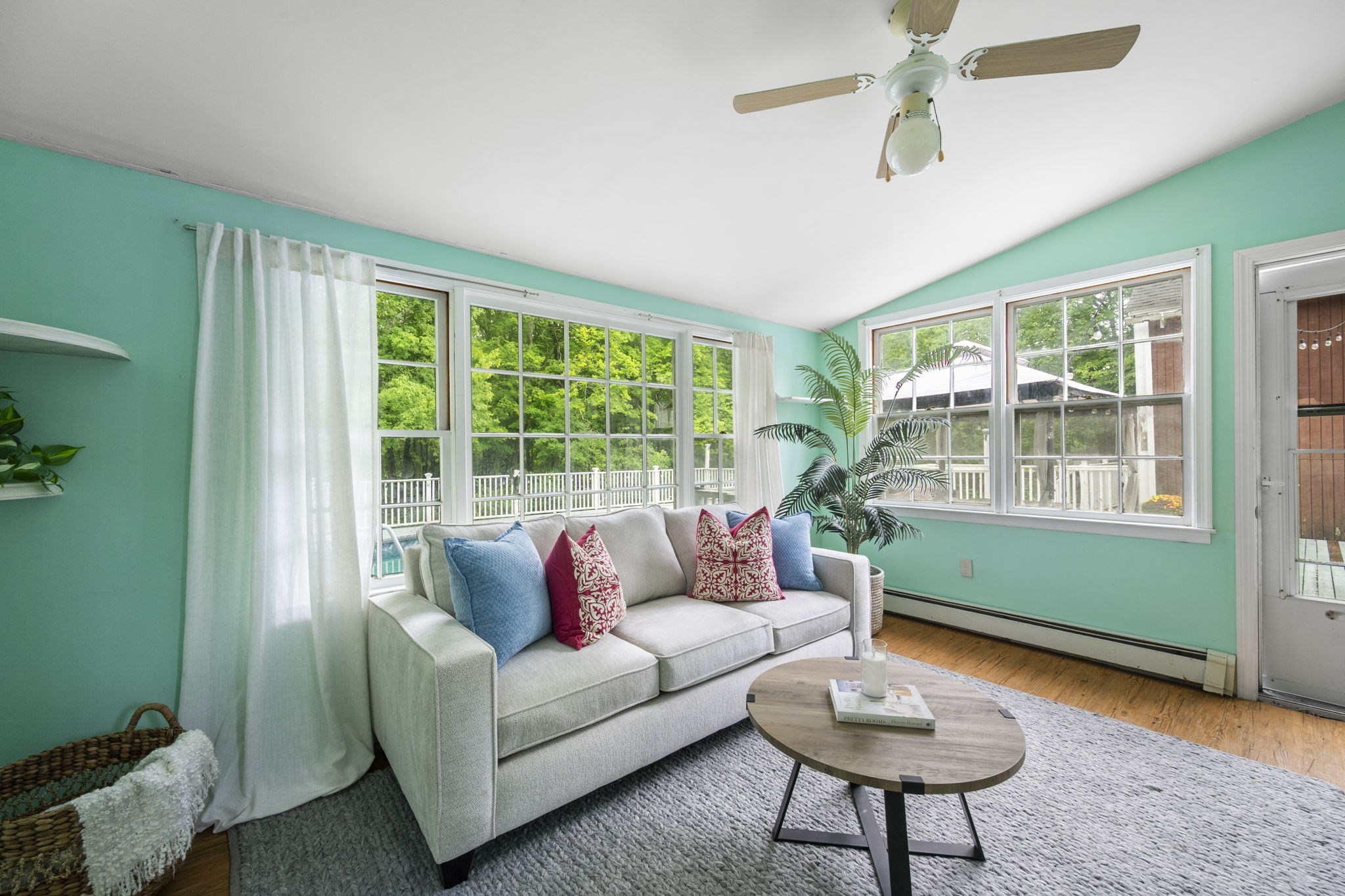 637 Union Street Property Photo 13