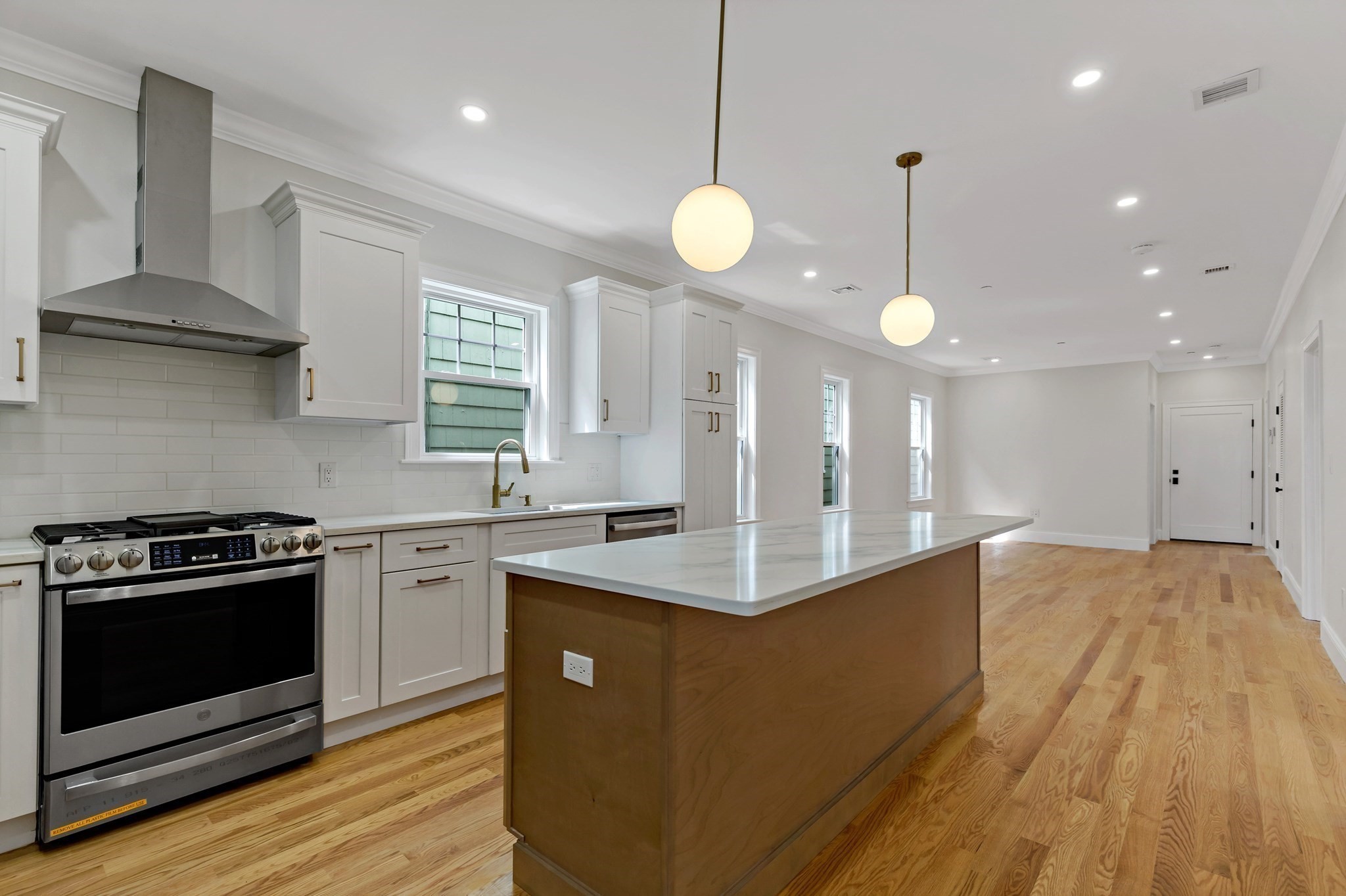 13 Langmaid Ave # 2 Property Photo 12
