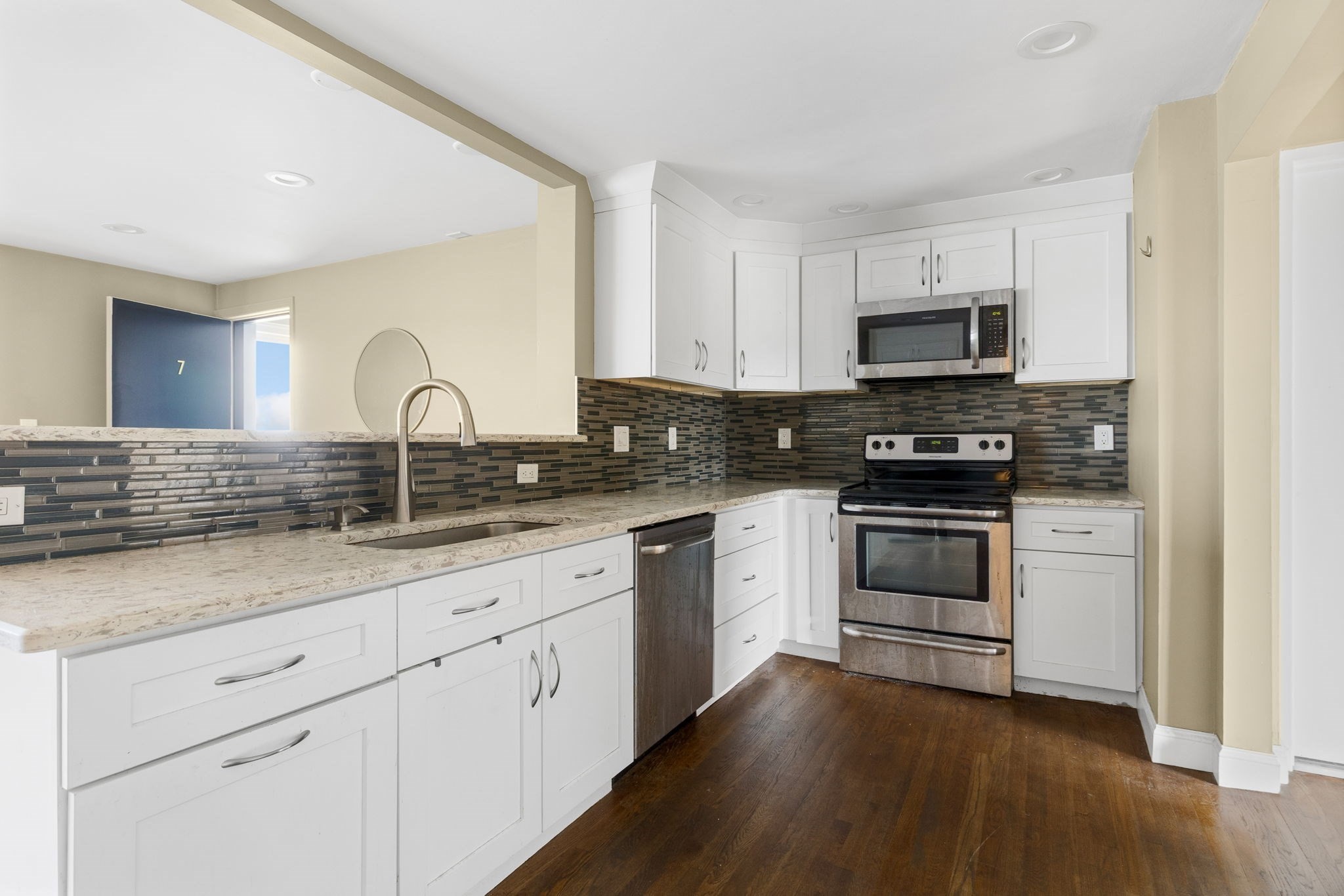 11 Dorchester St # 7 Property Photo 1