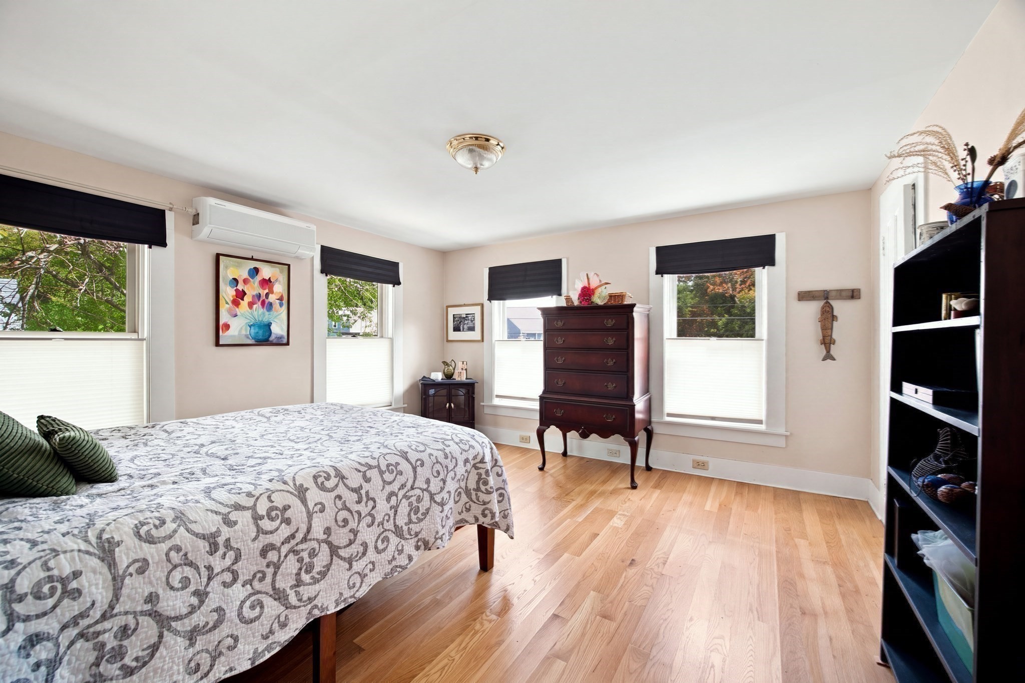 94 Meridian Street Property Photo 19