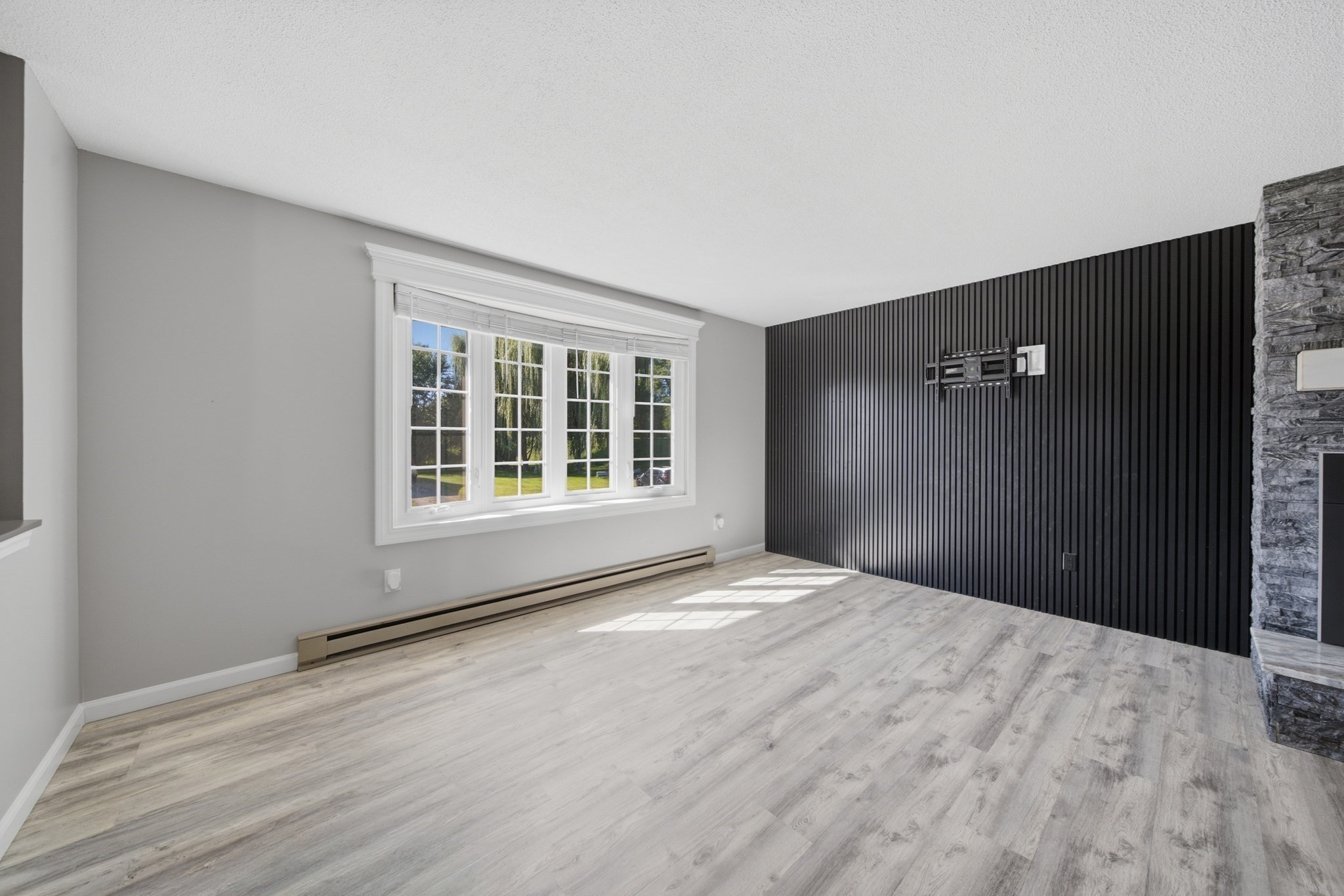 214 Dayton Street Property Photo 6