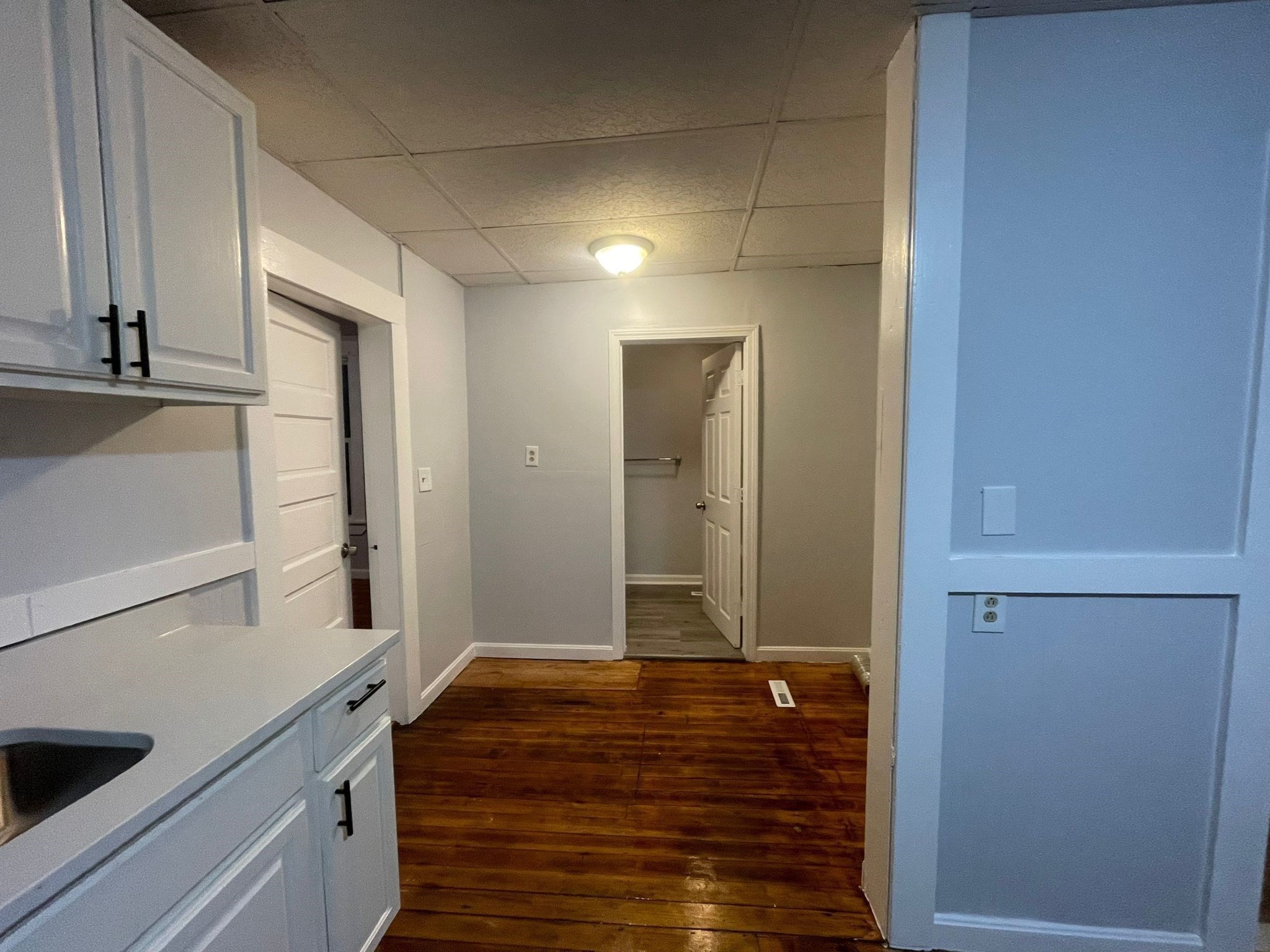 664 Main St Property Photo 23