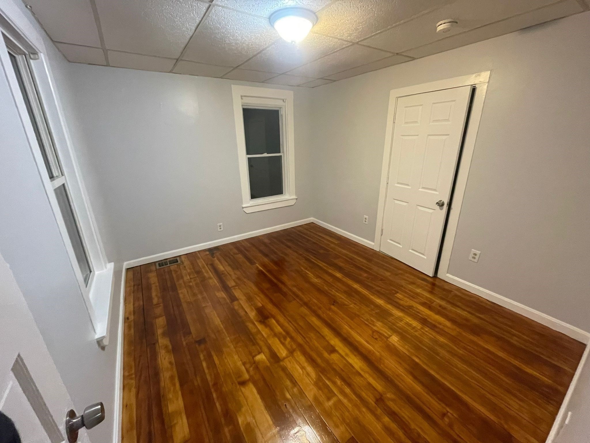 664 Main St Property Photo 30