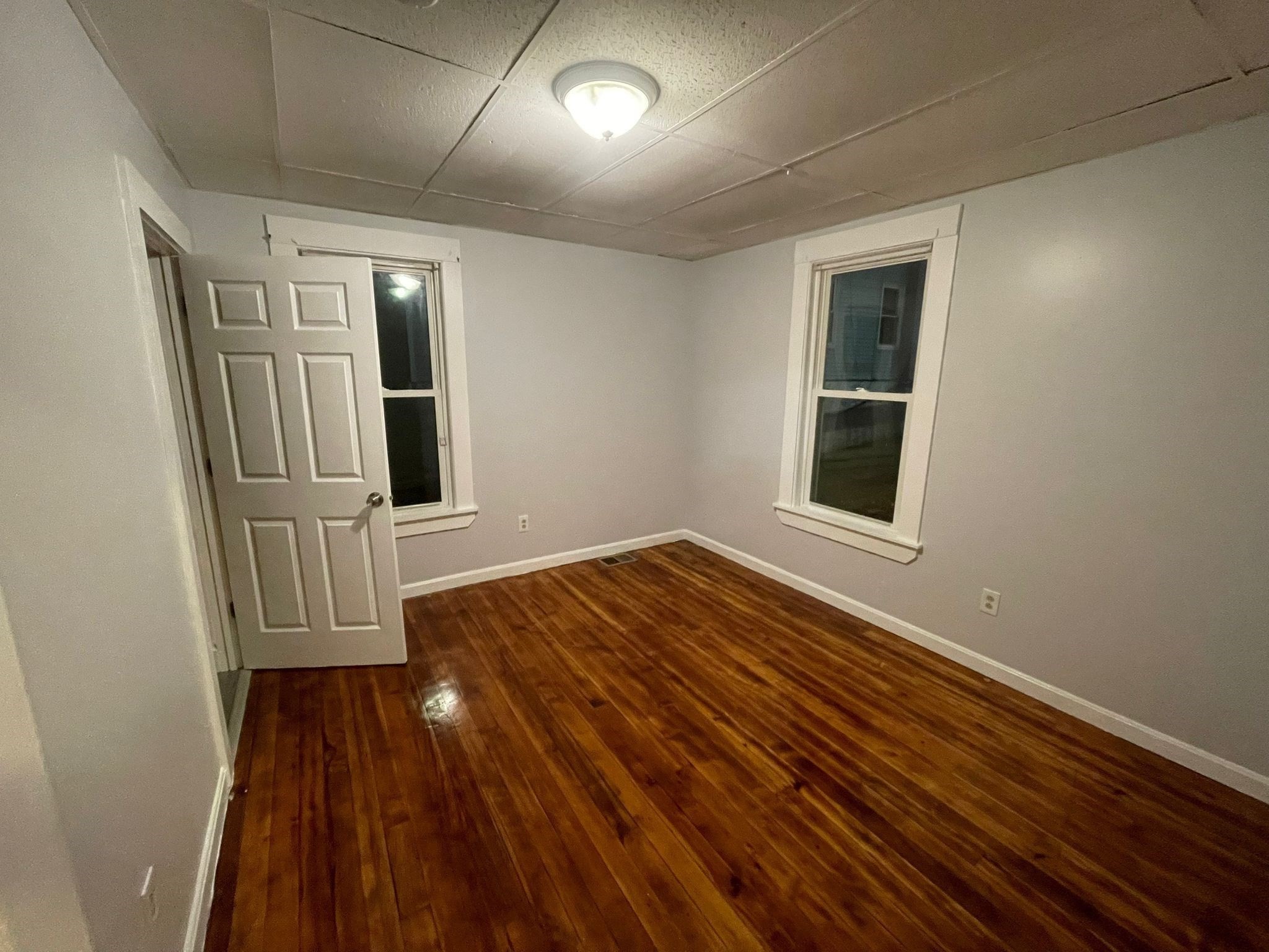 664 Main St Property Photo 31