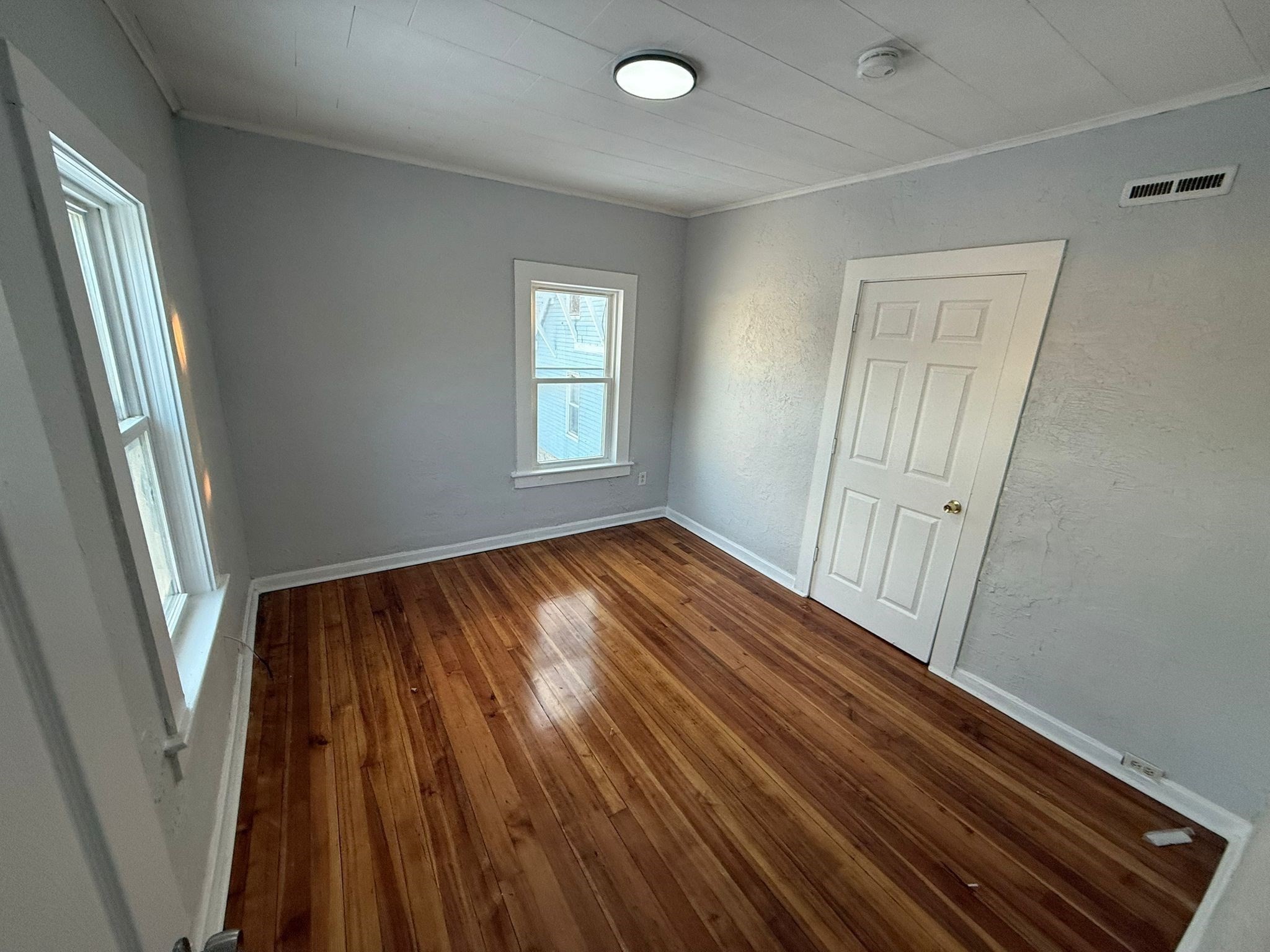 664 Main St Property Photo 38