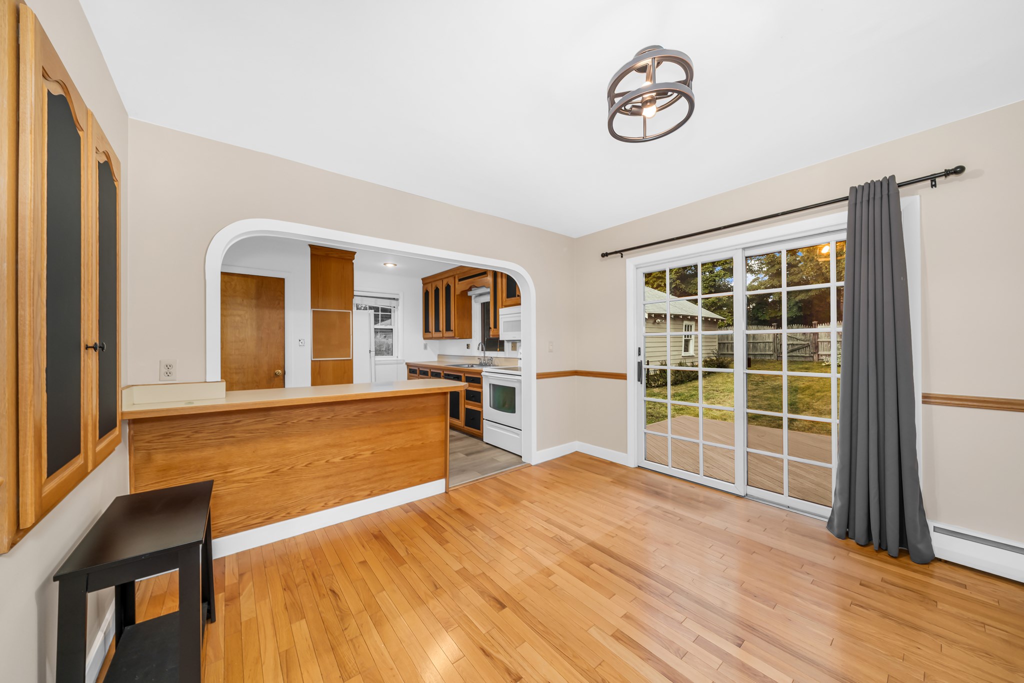 60 S New St Property Photo 10