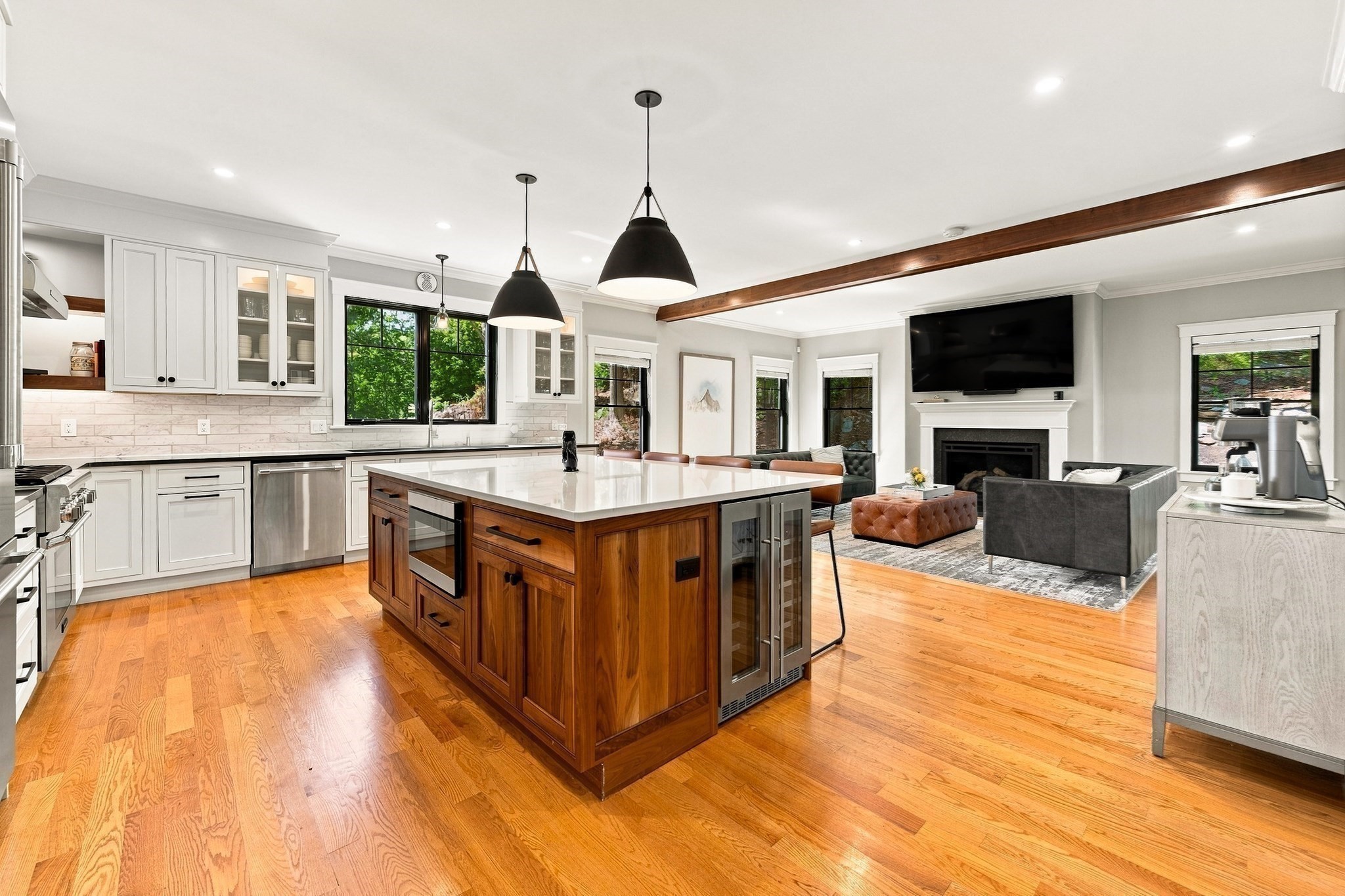 11 Locke St Property Photo 1