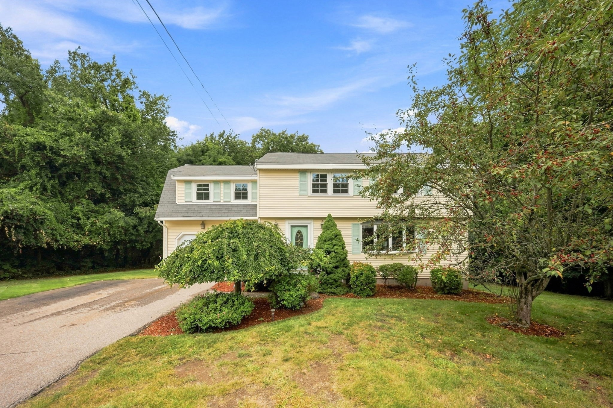 299 Old Westford Road Property Photo 1