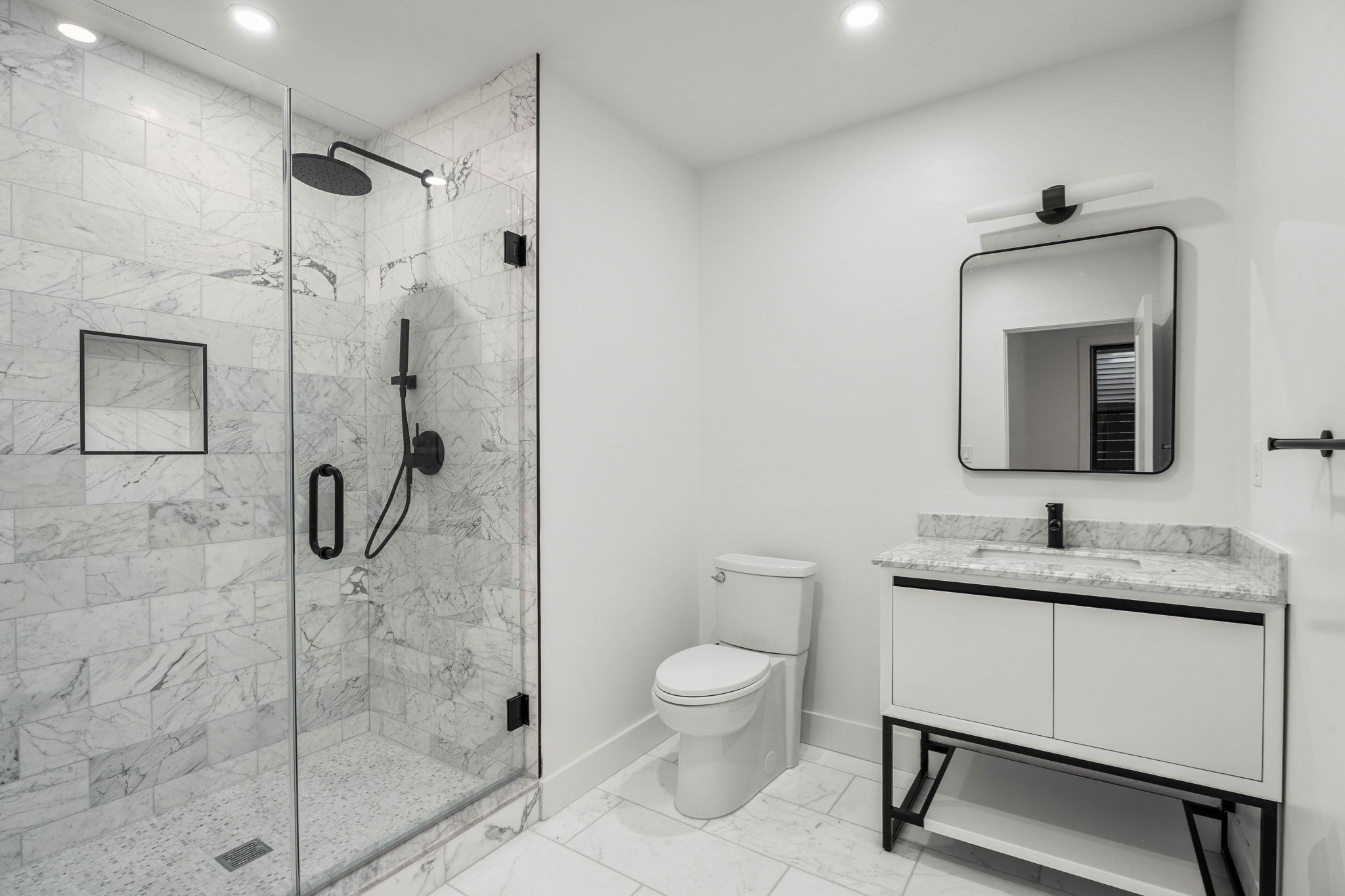 47 Condor St # 202 Property Photo 6