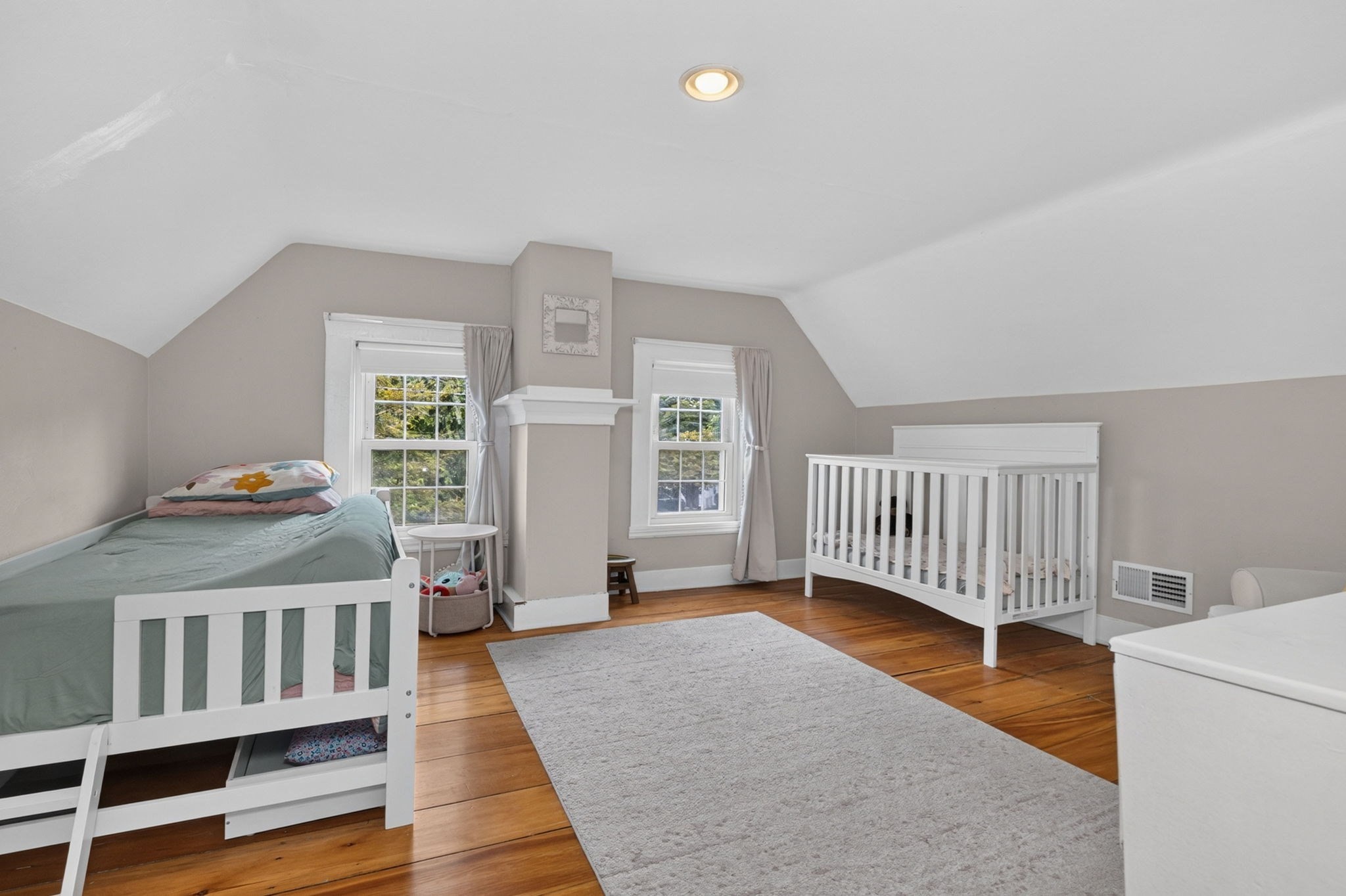 395 Pond St Property Photo 19
