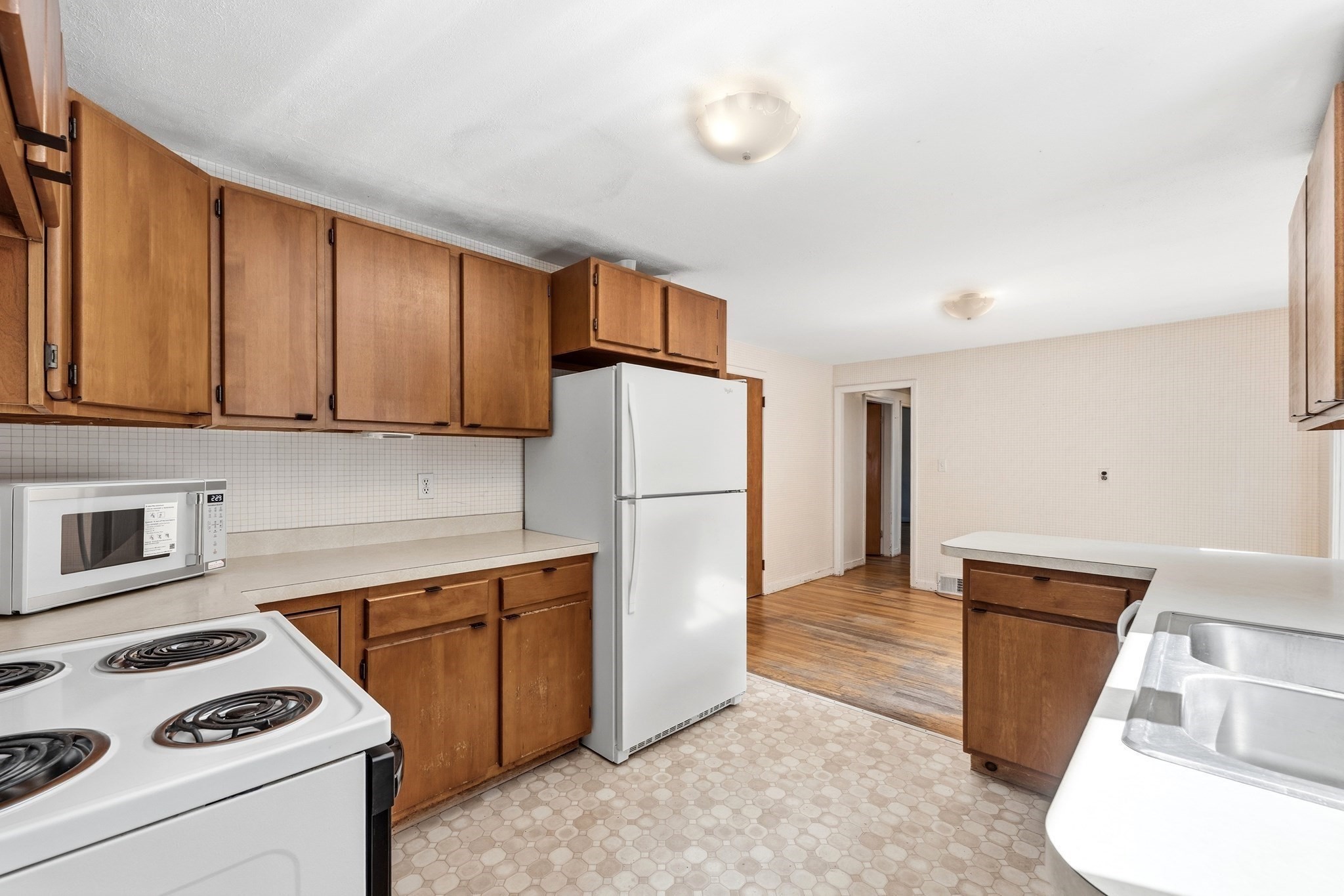 15 Spring Ter Property Photo 4