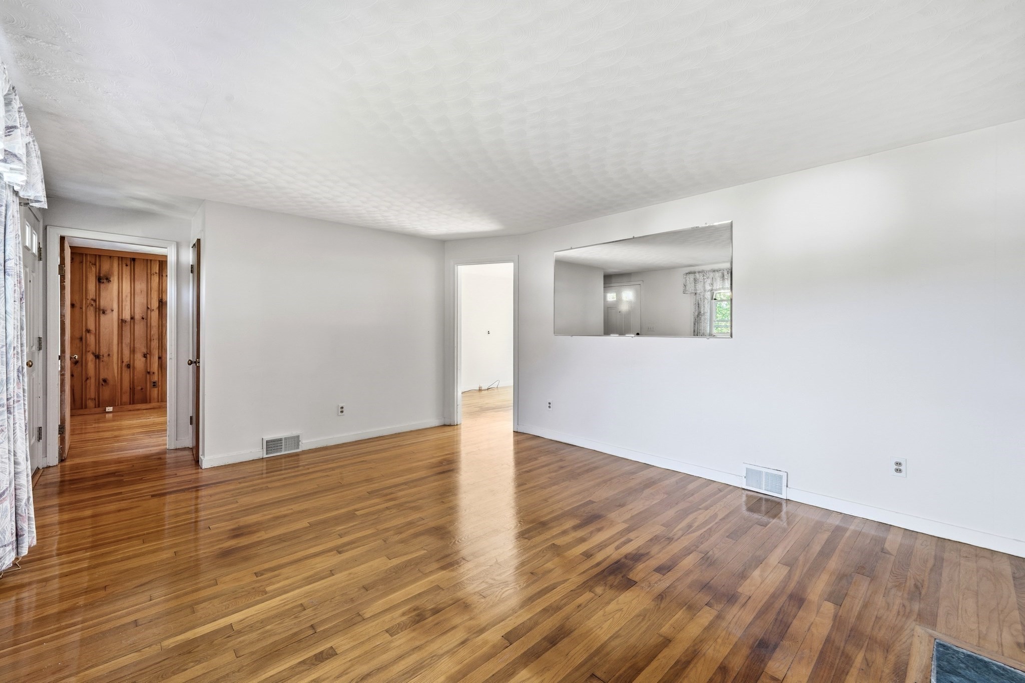 15 Spring Ter Property Photo 8