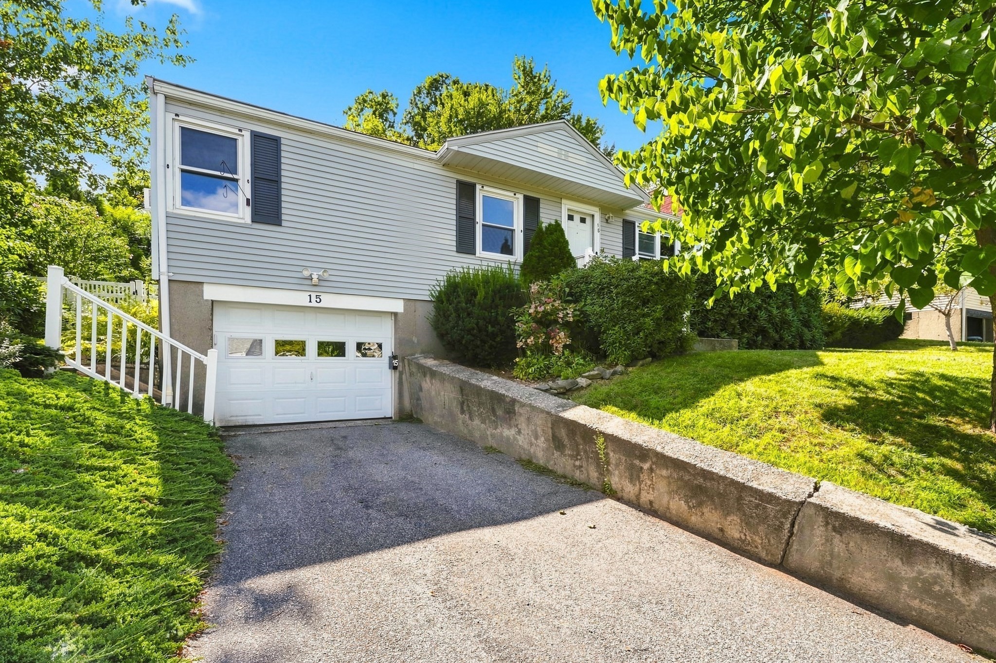 15 Spring Ter Property Photo 26