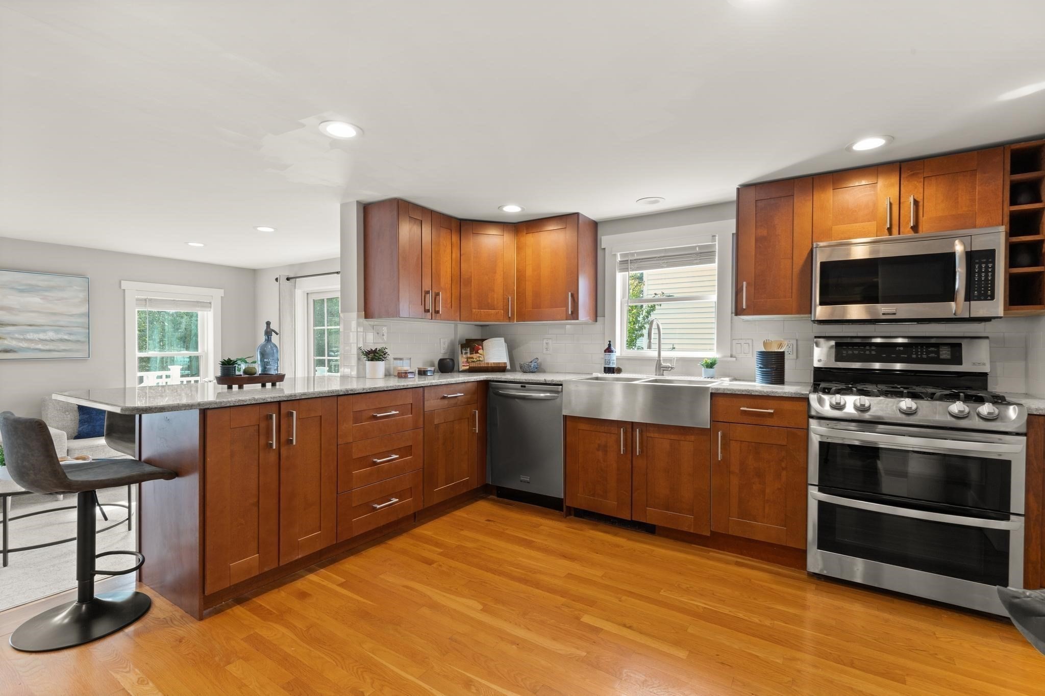 76 Saunders Street Property Photo 7