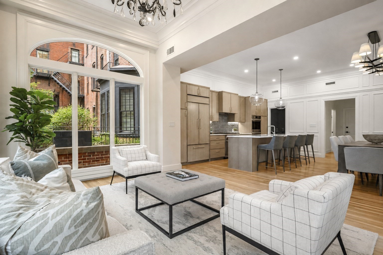 190 A Marlborough St # A Property Photo 4