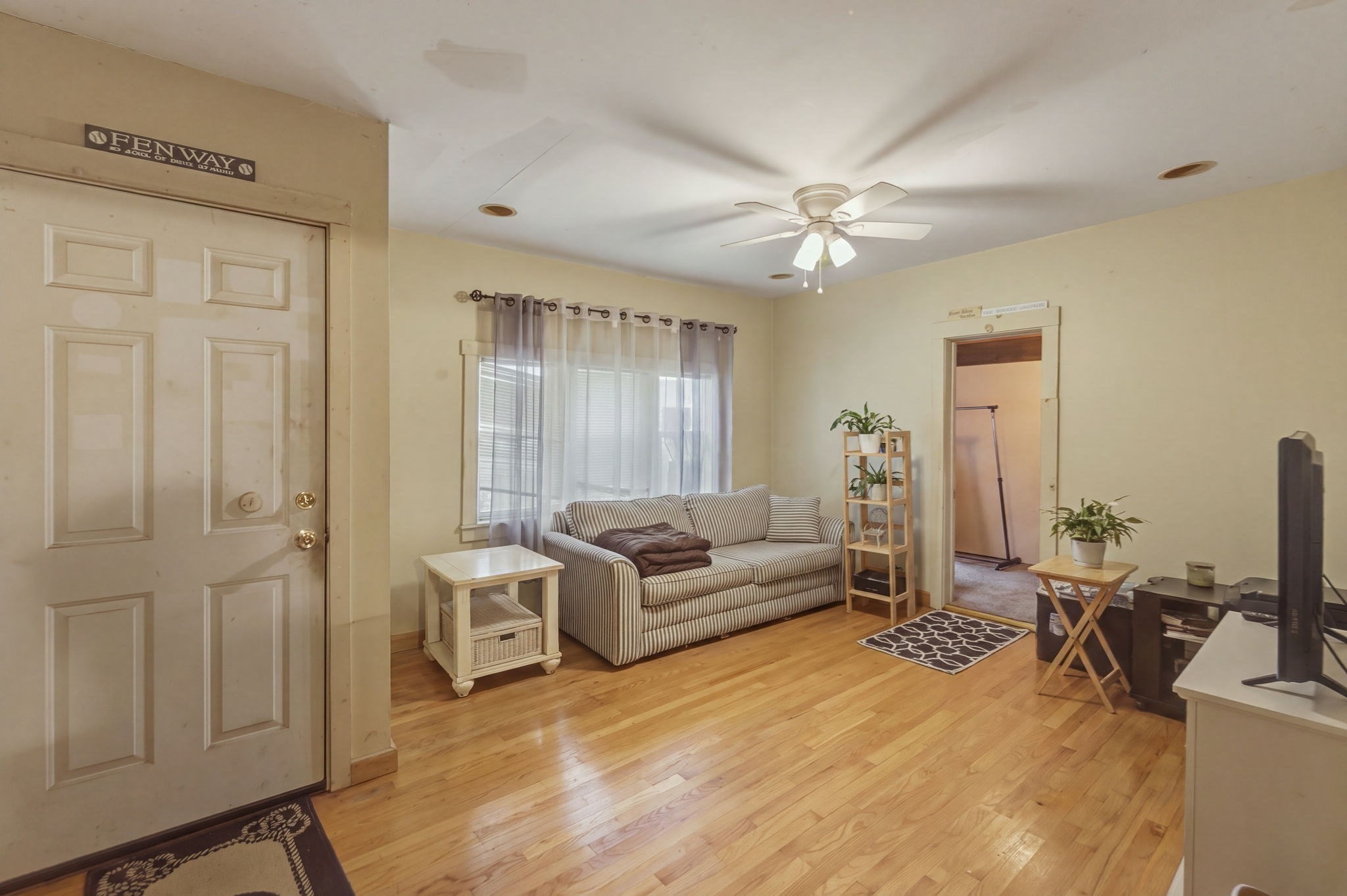 431 Broadway Property Photo 6