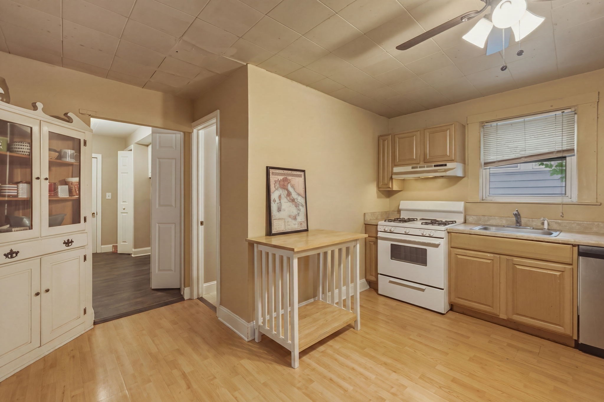 431 Broadway Property Photo 12