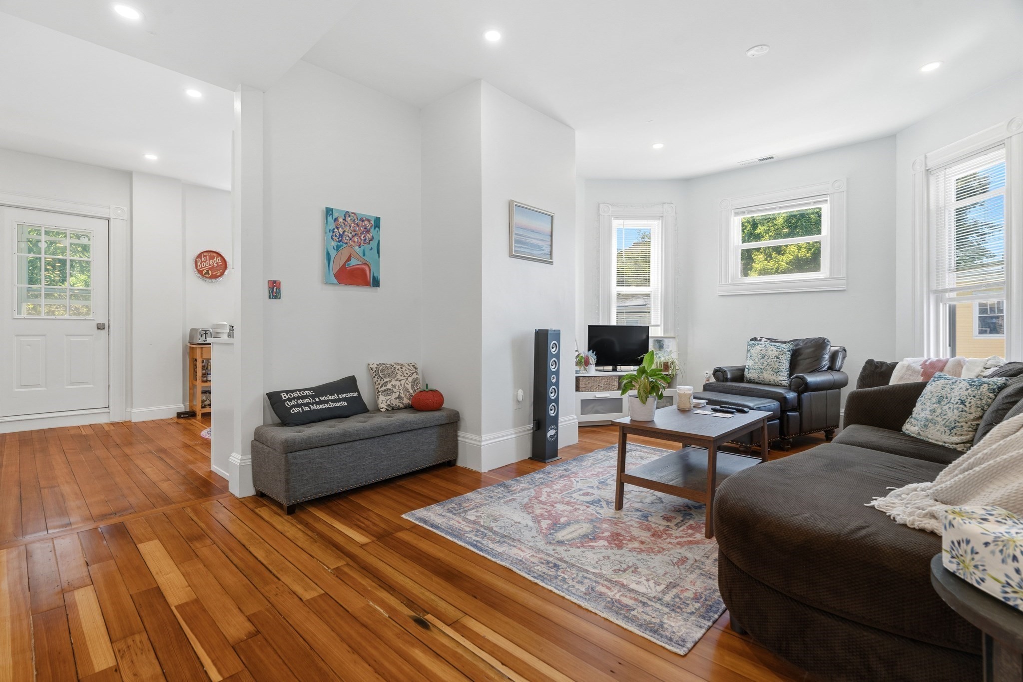 370-372 Centre St Property Photo 37