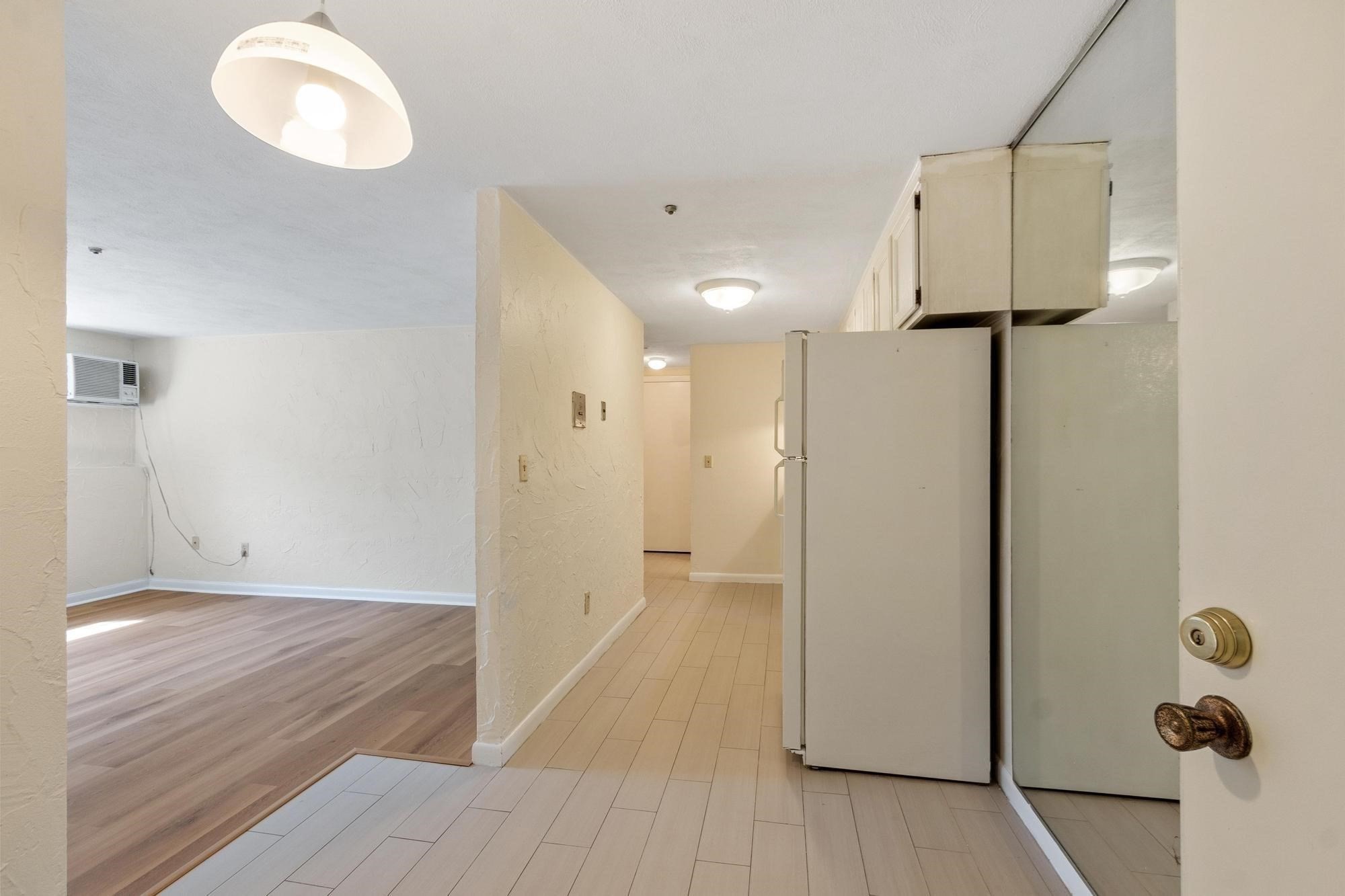 196 Swanson # 501 Property Photo 7