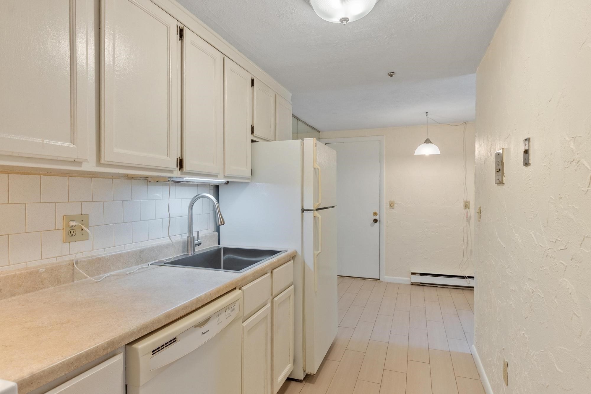 196 Swanson # 501 Property Photo 8