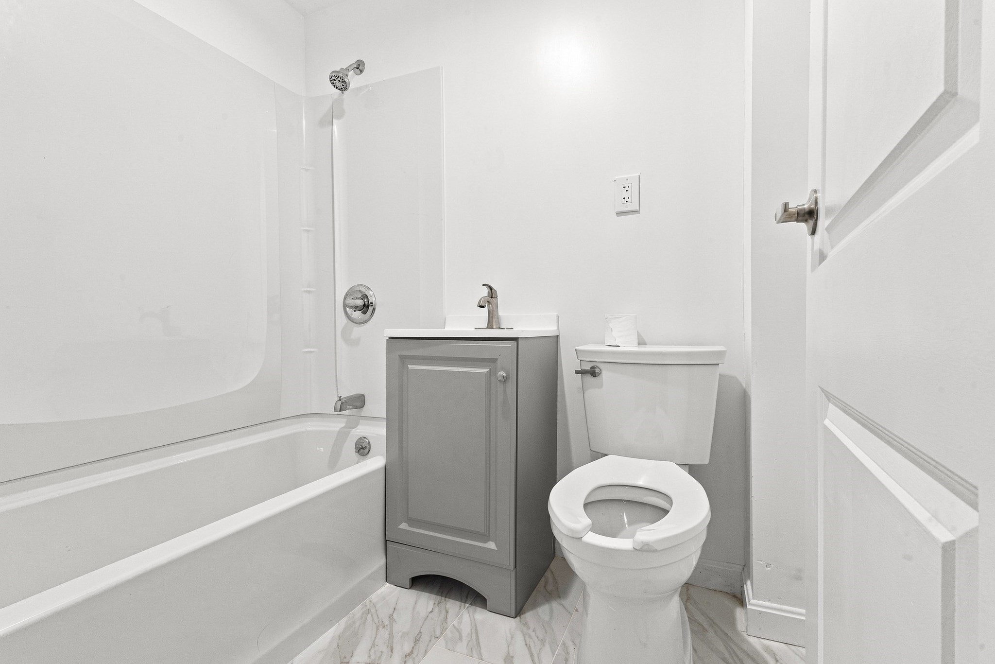650 Third Property Photo 7